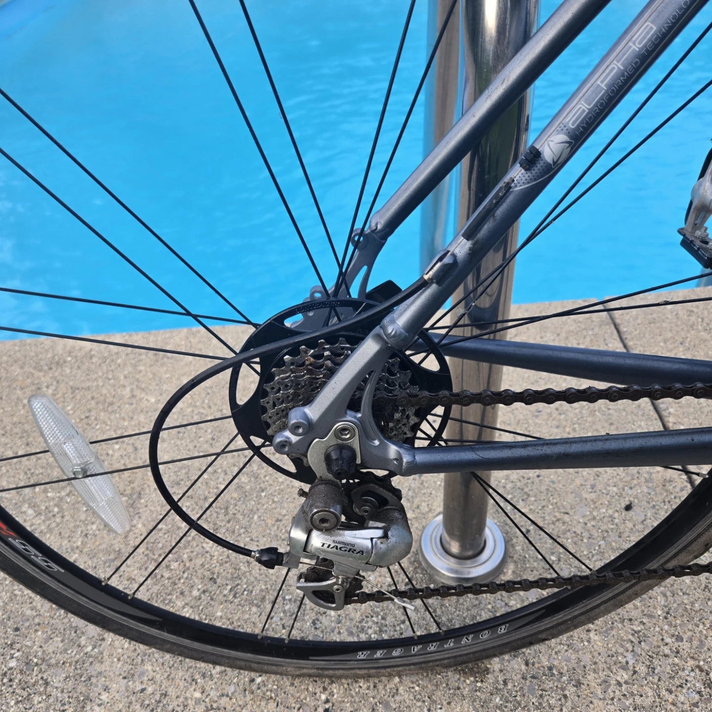 Trek 7.5 FX hybrid bike. 20" frame. - photo 5