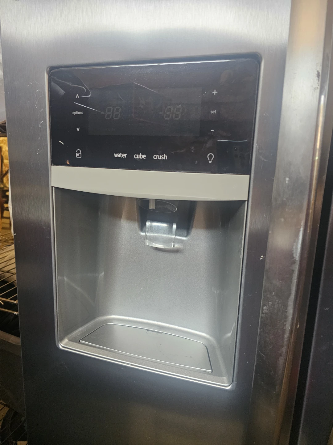 Frigidaire Refrigerator, Whirlpool Wash&Dry, Serta Mattress - photo 2