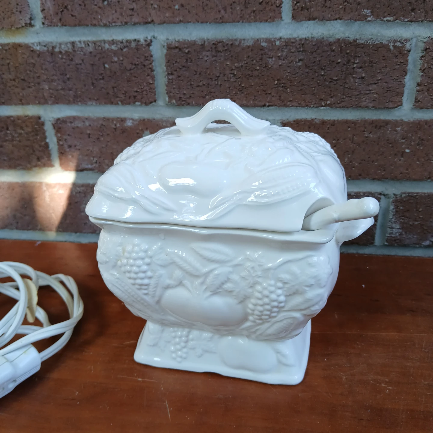 White Ceramic Embossed Soup Tureen with Ladle and Warmer