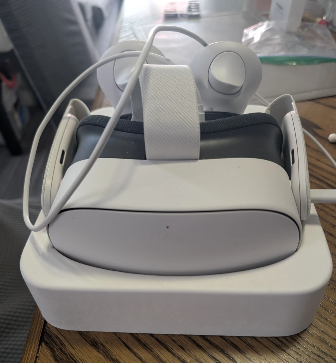 Meta Quest 3S 128GB virtual reality Wirelesss Monkenaut Bundle - photo 2