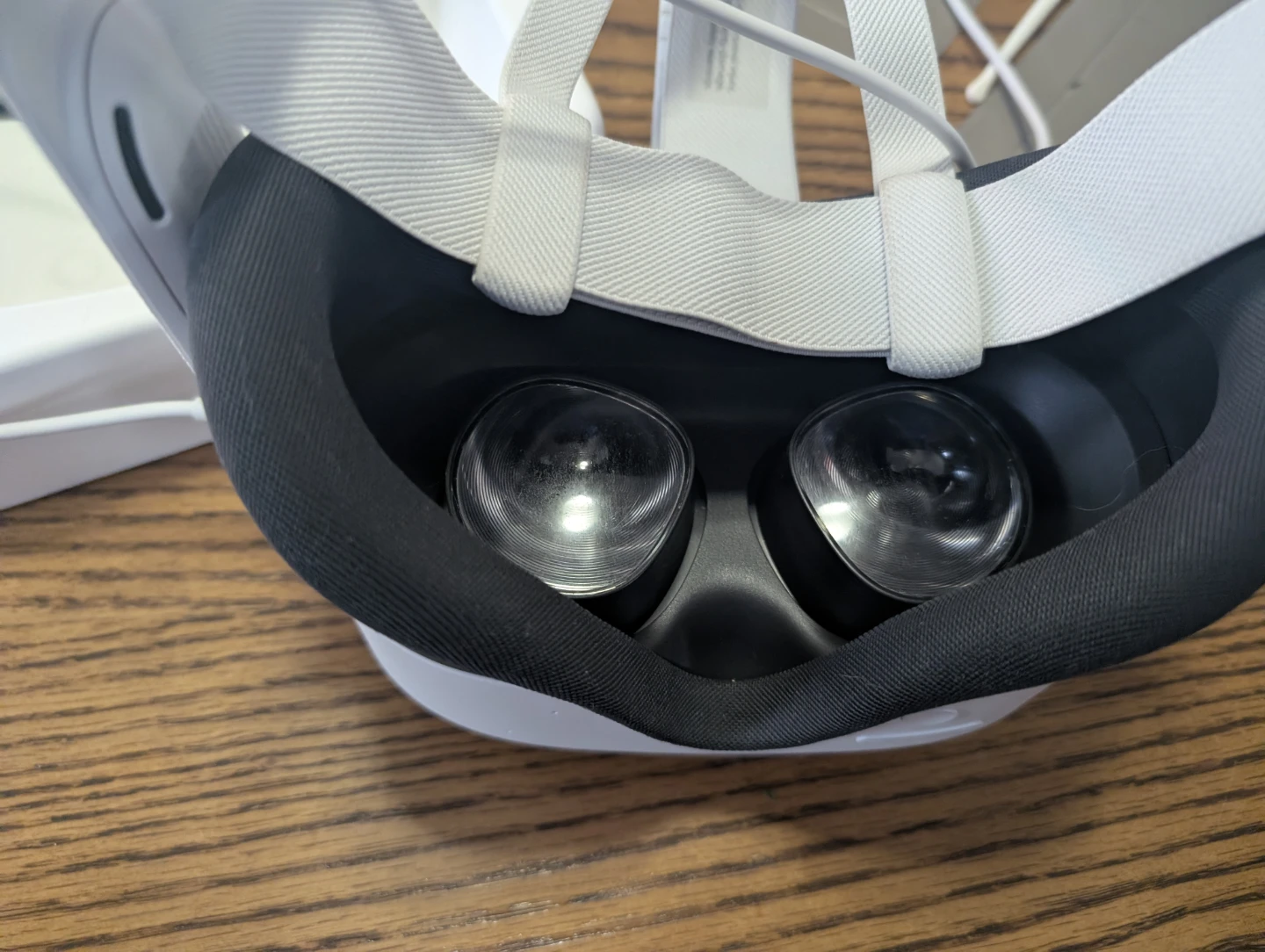 Meta Quest 3S 128GB virtual reality Wirelesss Monkenaut Bundle - photo 3