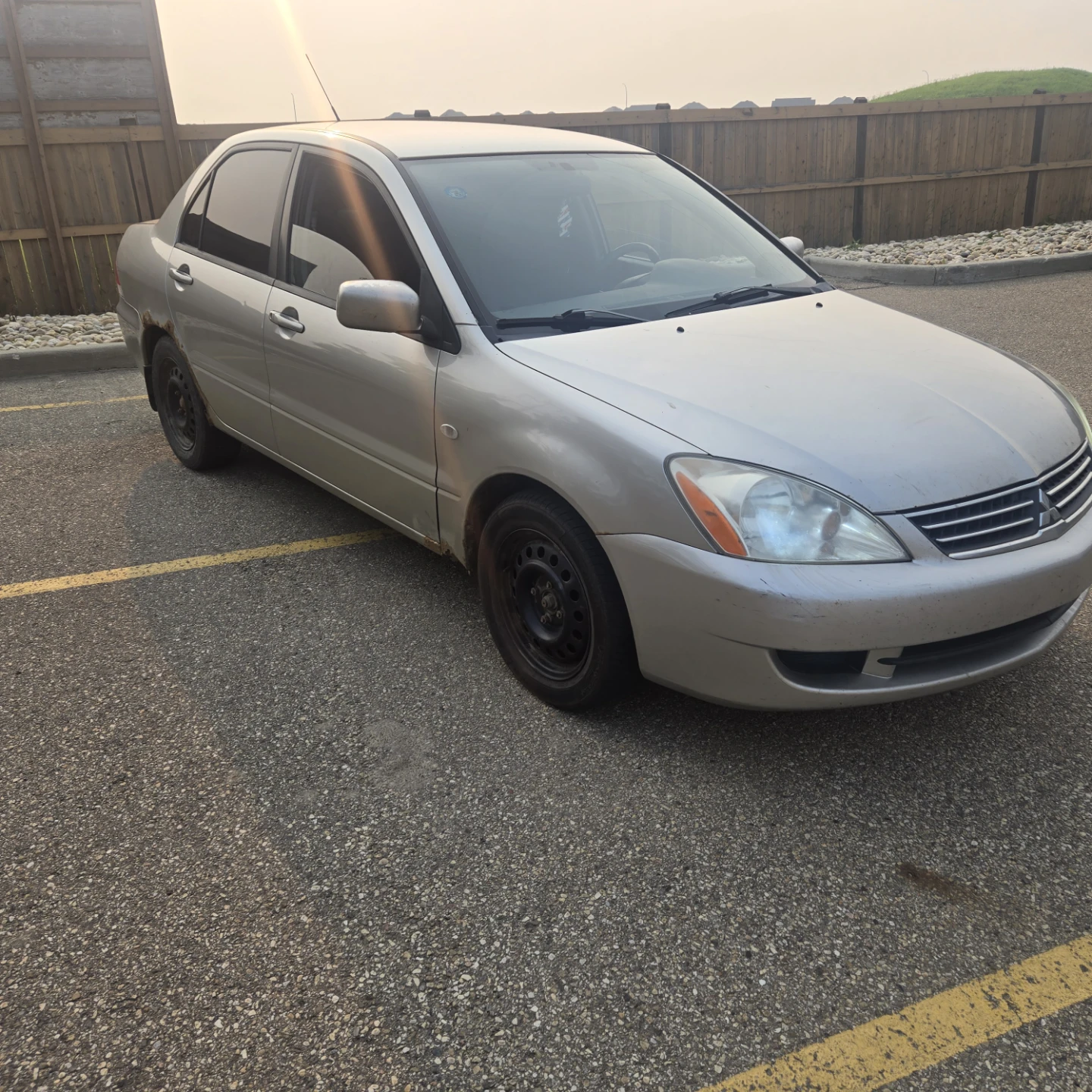 Mitsubishi Lancer Sedan - photo 2
