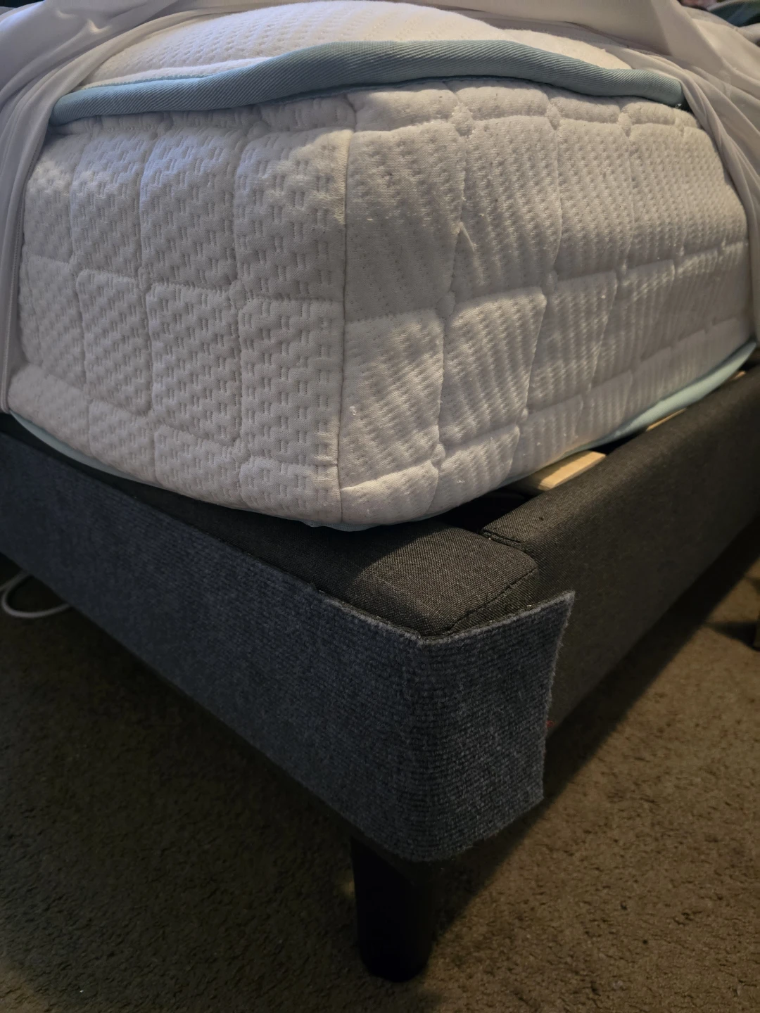 Queen Bed Frame - PICKUP TODAY ONLY, EVANSTON - photo 3
