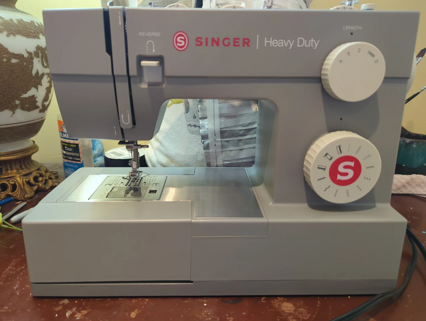 Singer Heavy Duty Machine