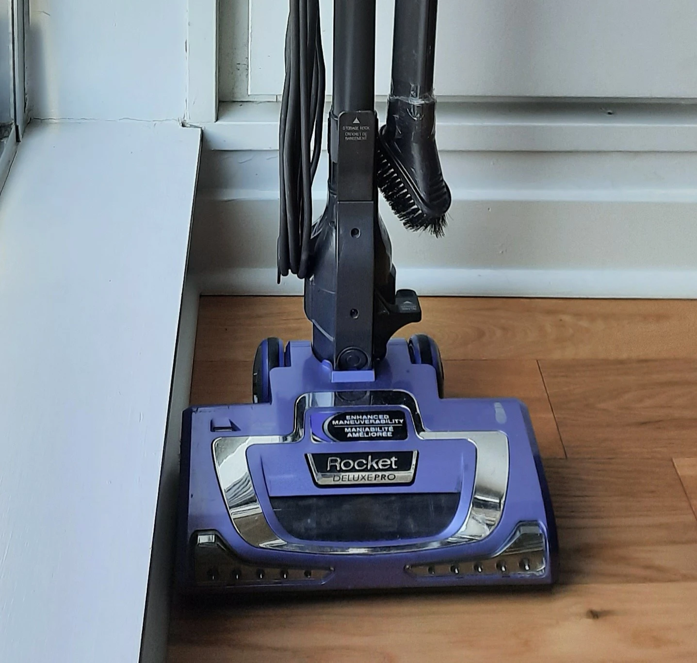 Shark Rocket Deluxe Pro Upright Vacuum