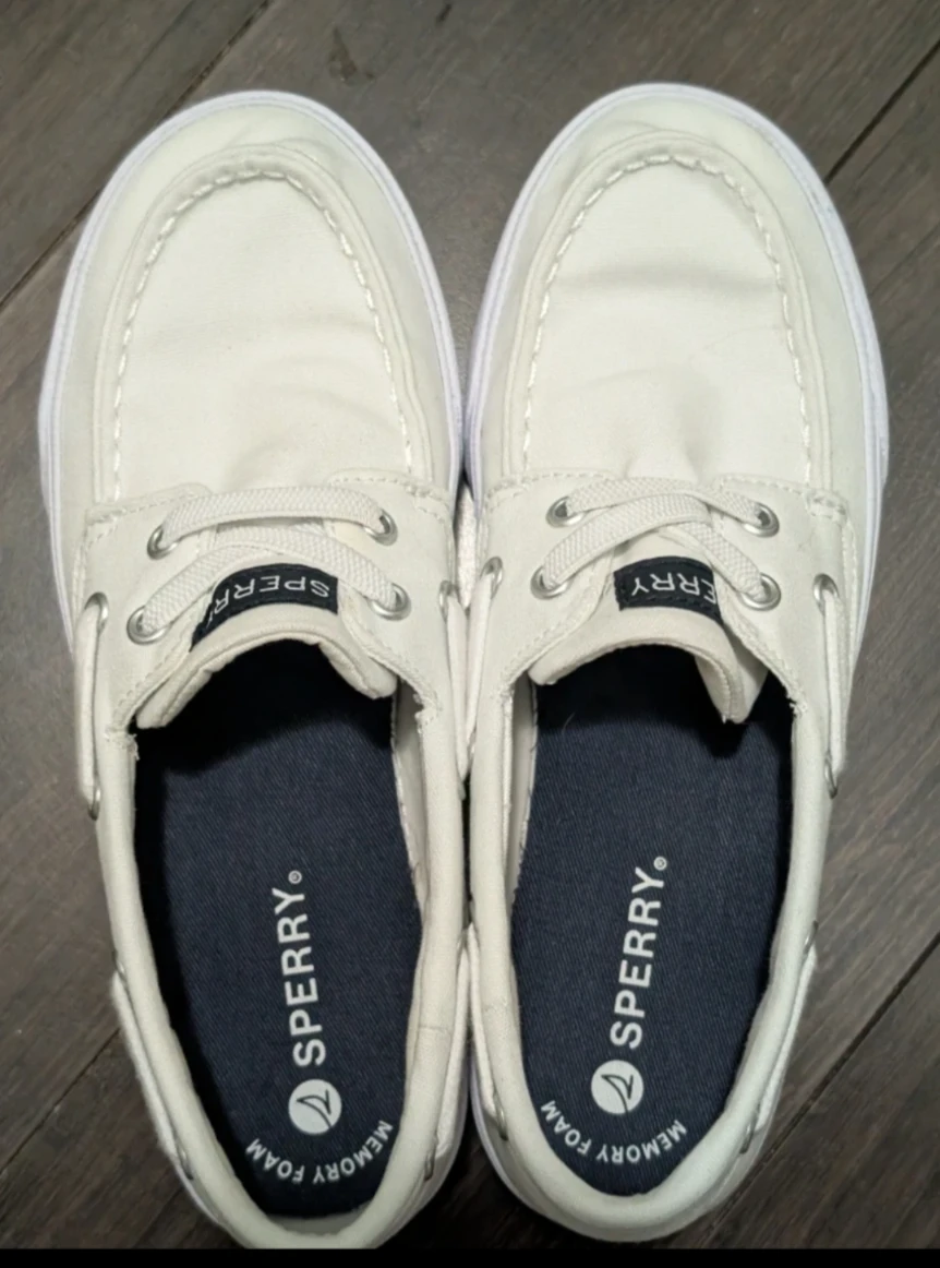 Sperry Boat Shoes - White size 5