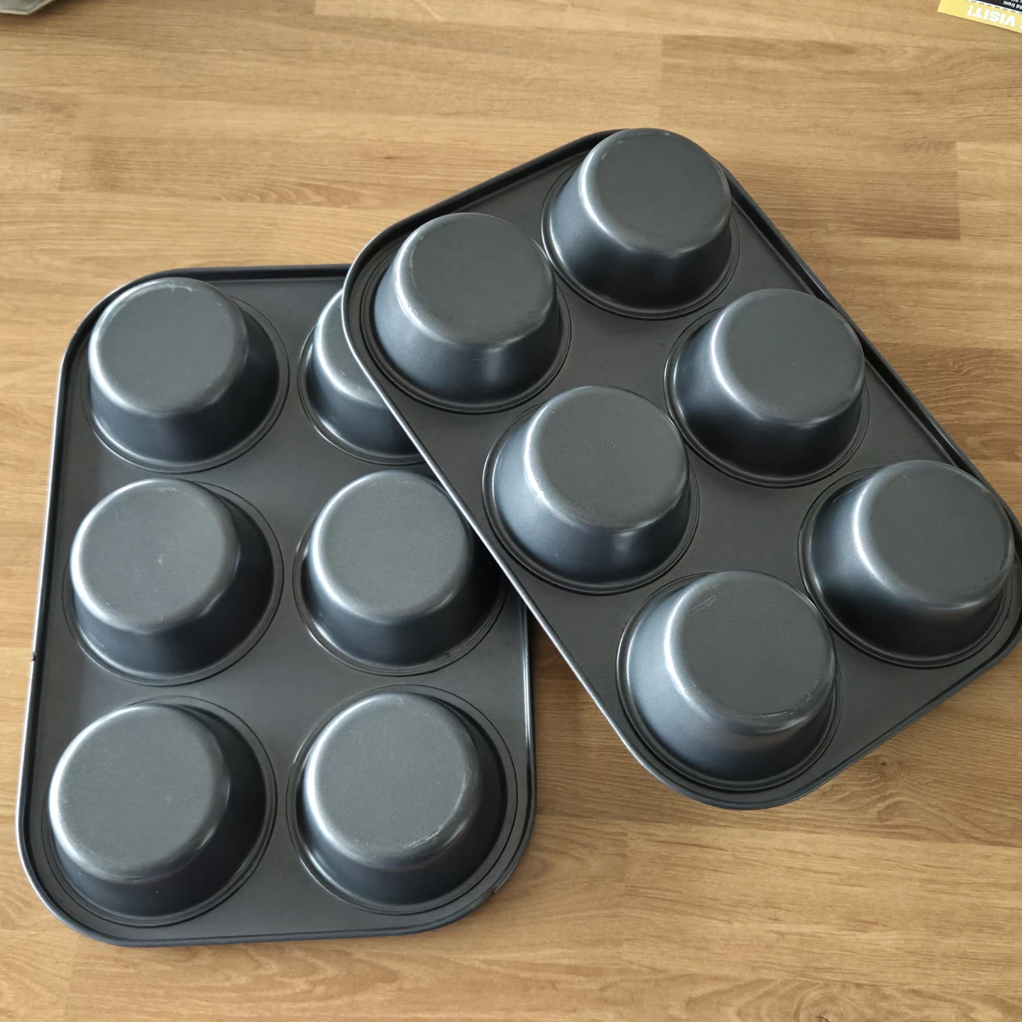 Set of 2 Muffin Tins - photo 2