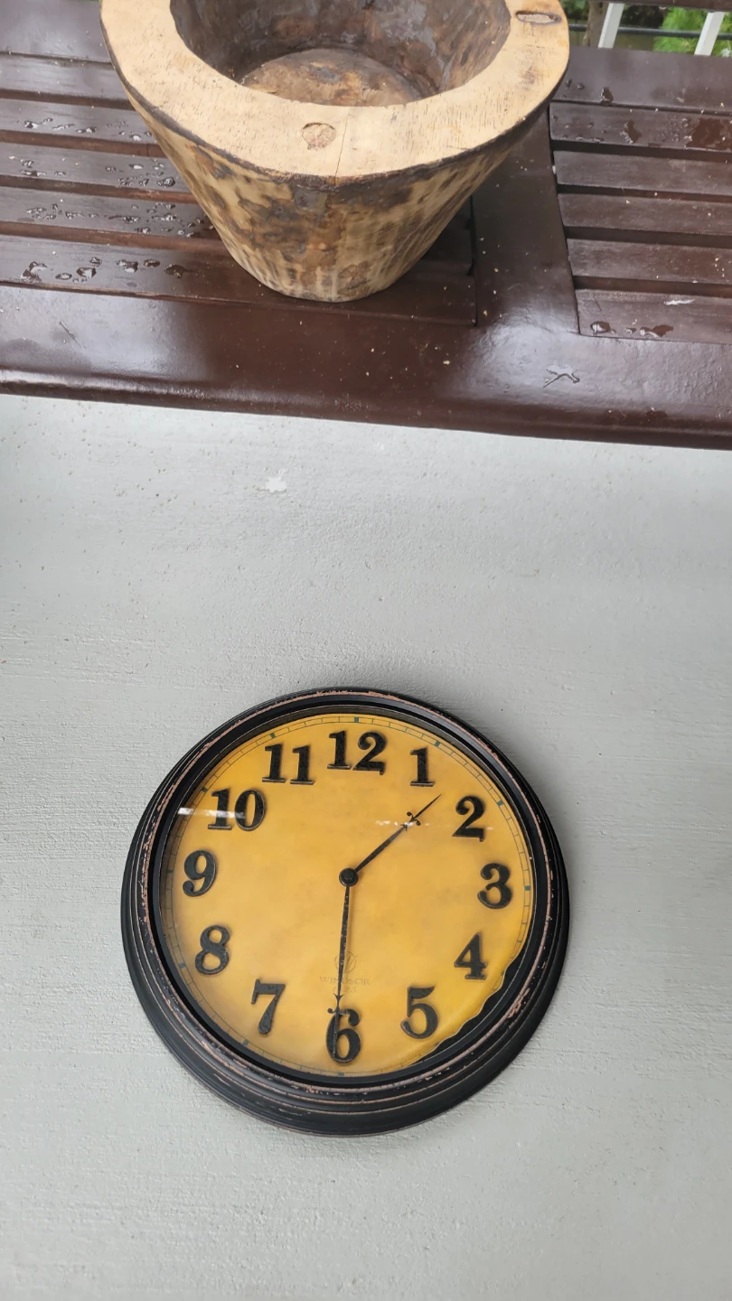Windsor Wall Clock 15in