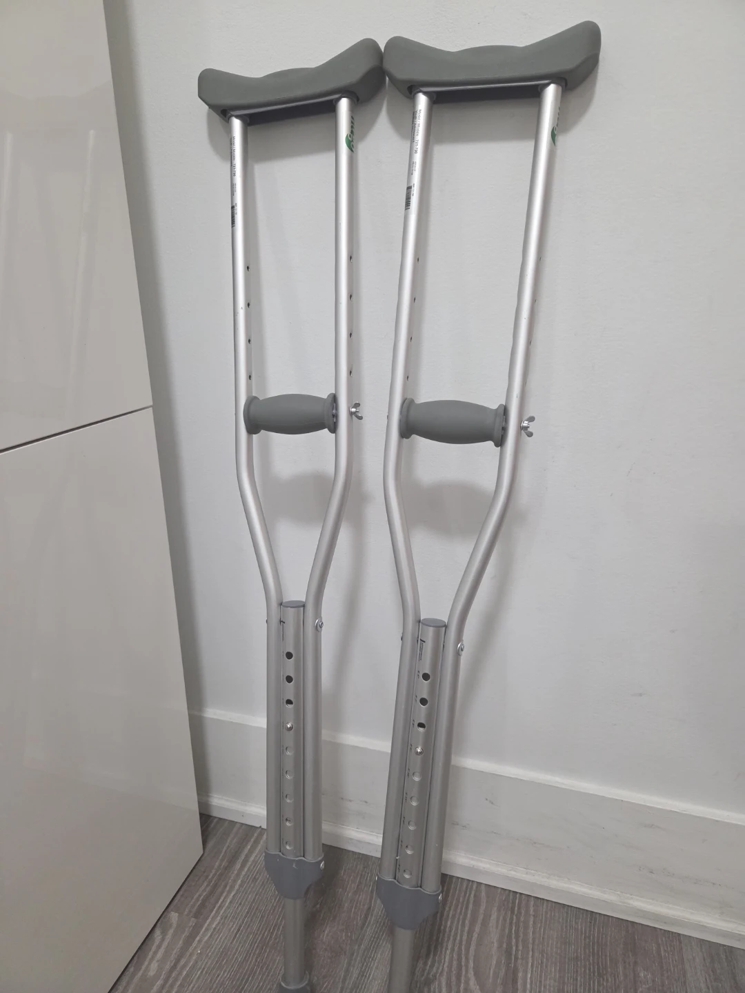 Junior Crutches