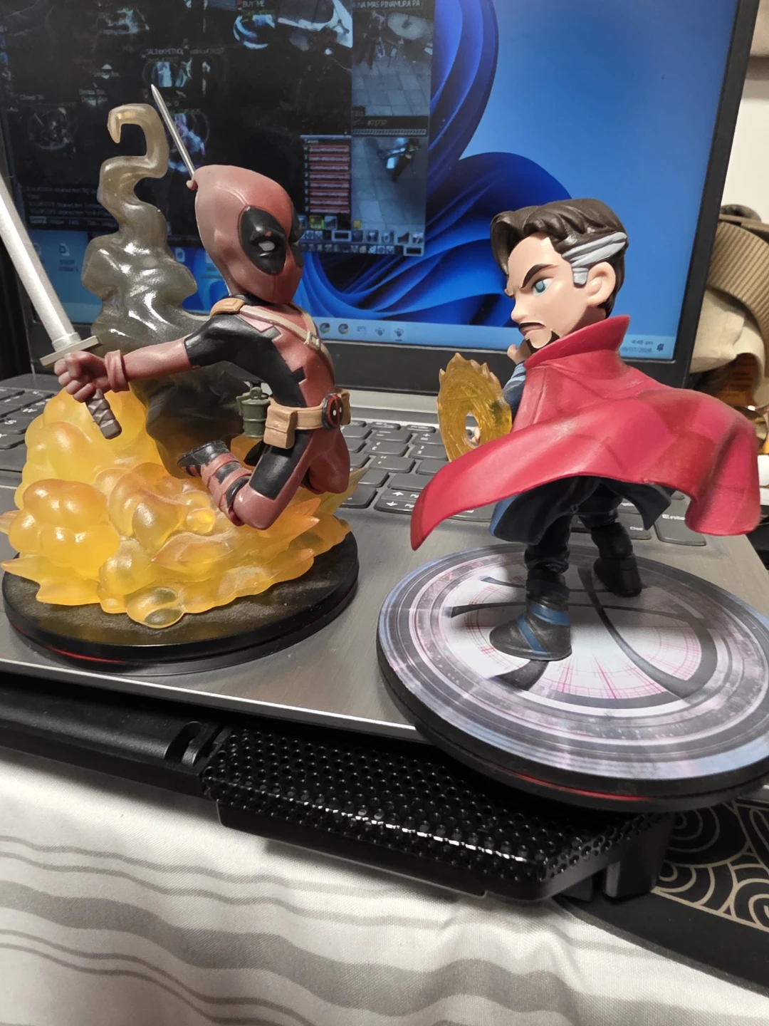 Deadpool & Doctor Strange Action Figures - photo 3