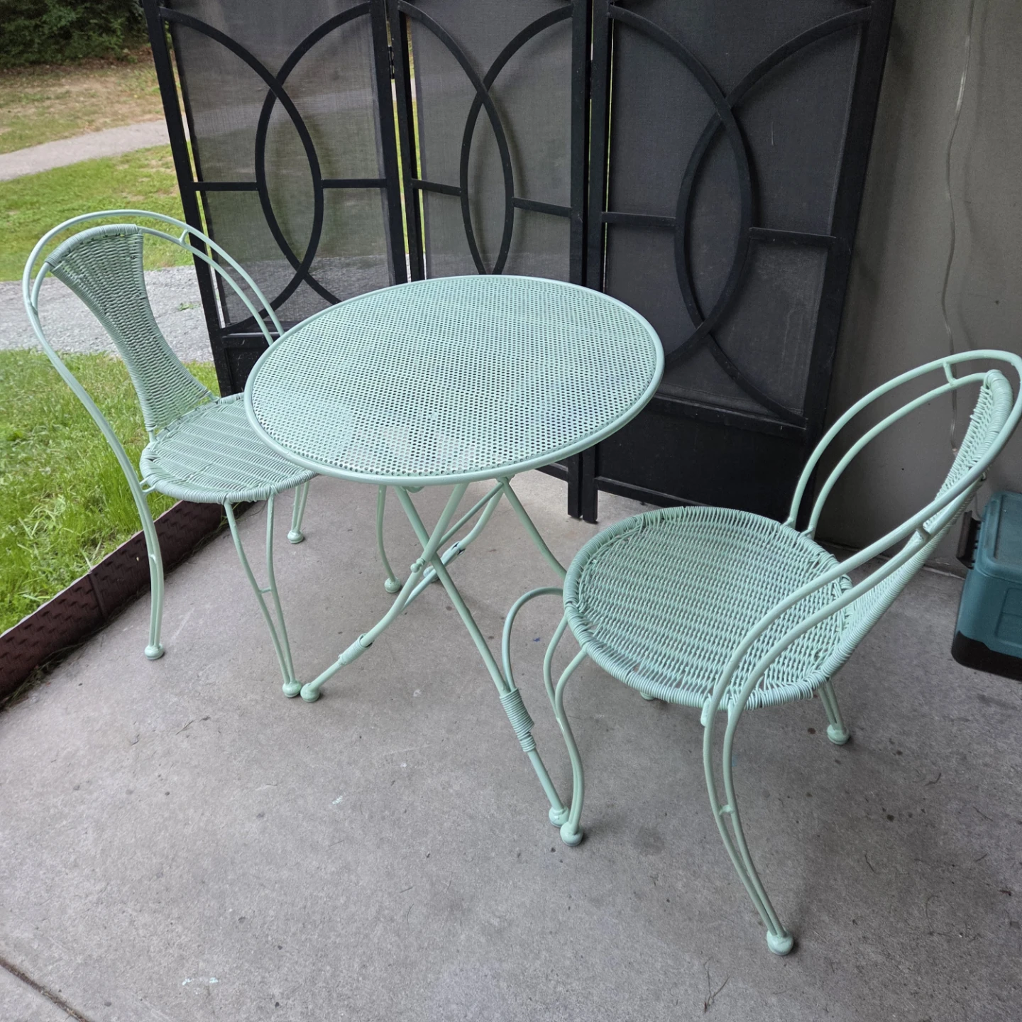 Charming Mint Green Bistro Set W/ Folding Table - photo 3