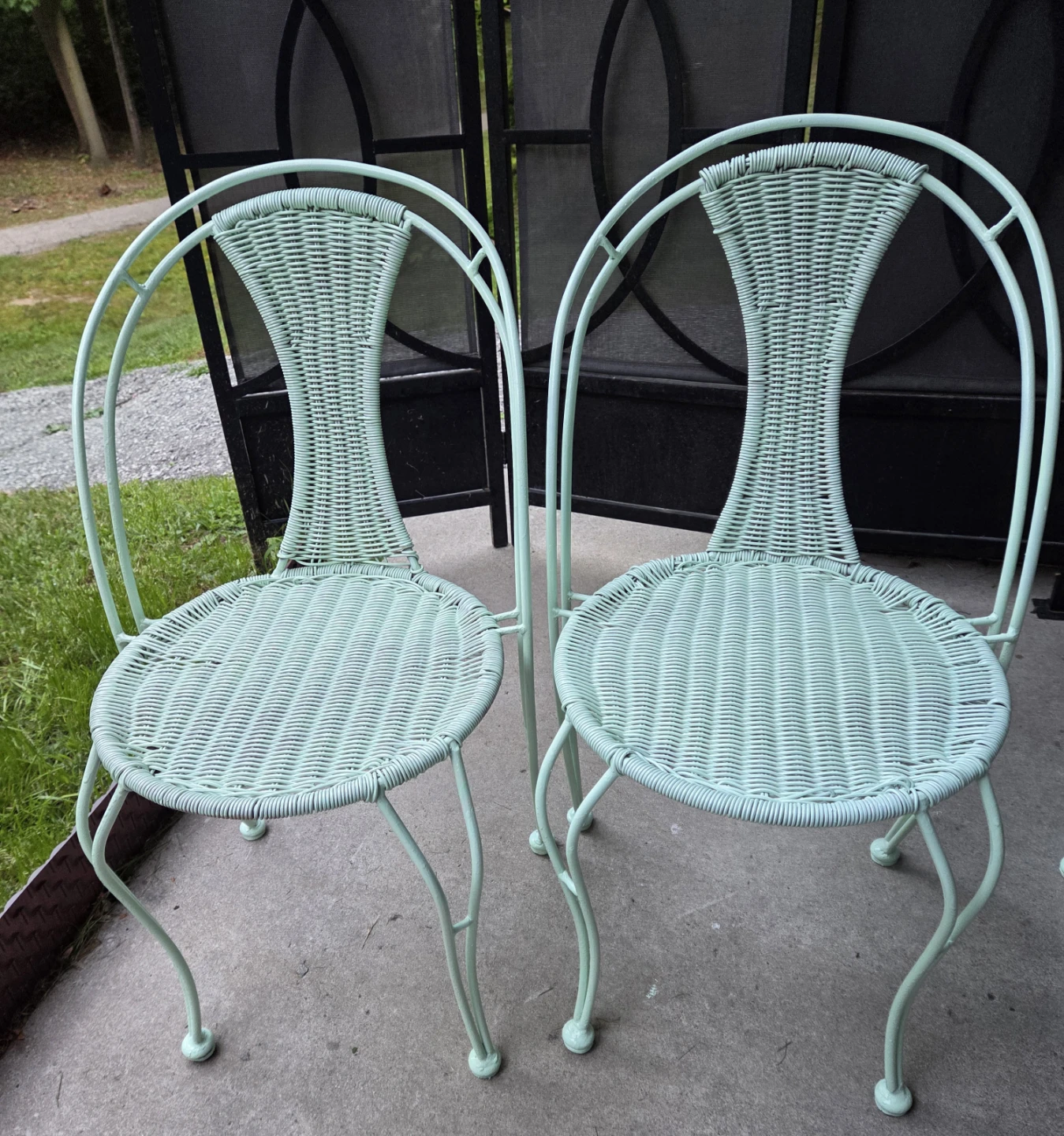 Charming Mint Green Bistro Set W/ Folding Table - photo 5