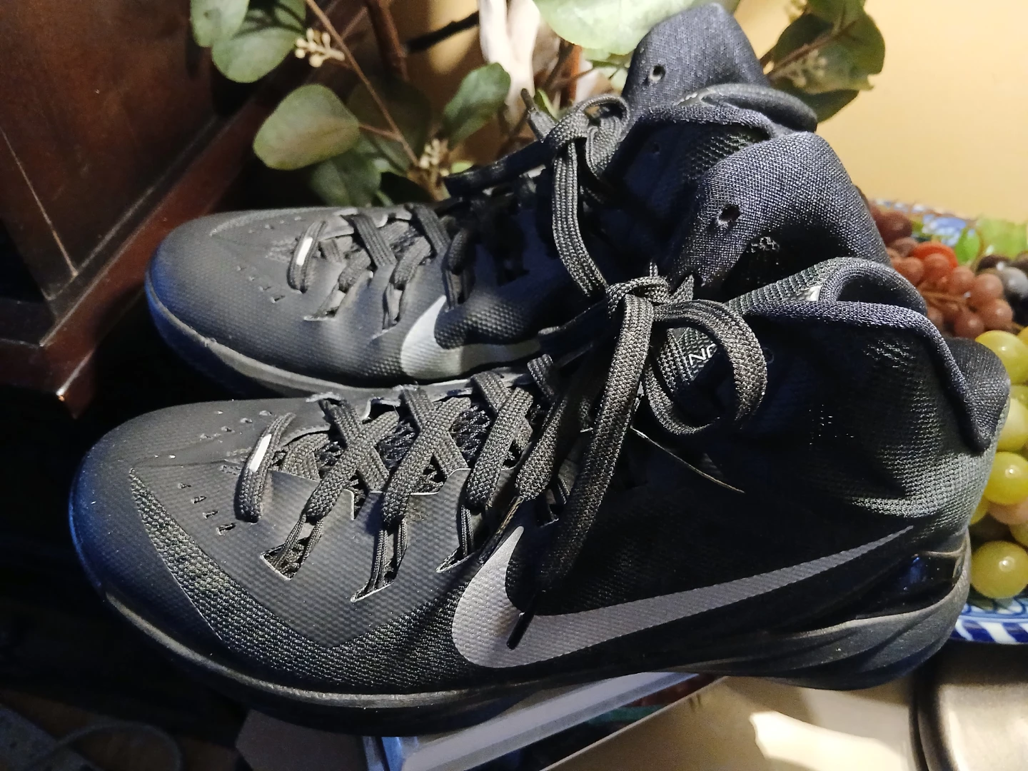 Nike Hyperdunk Basketball Shoes - photo 3