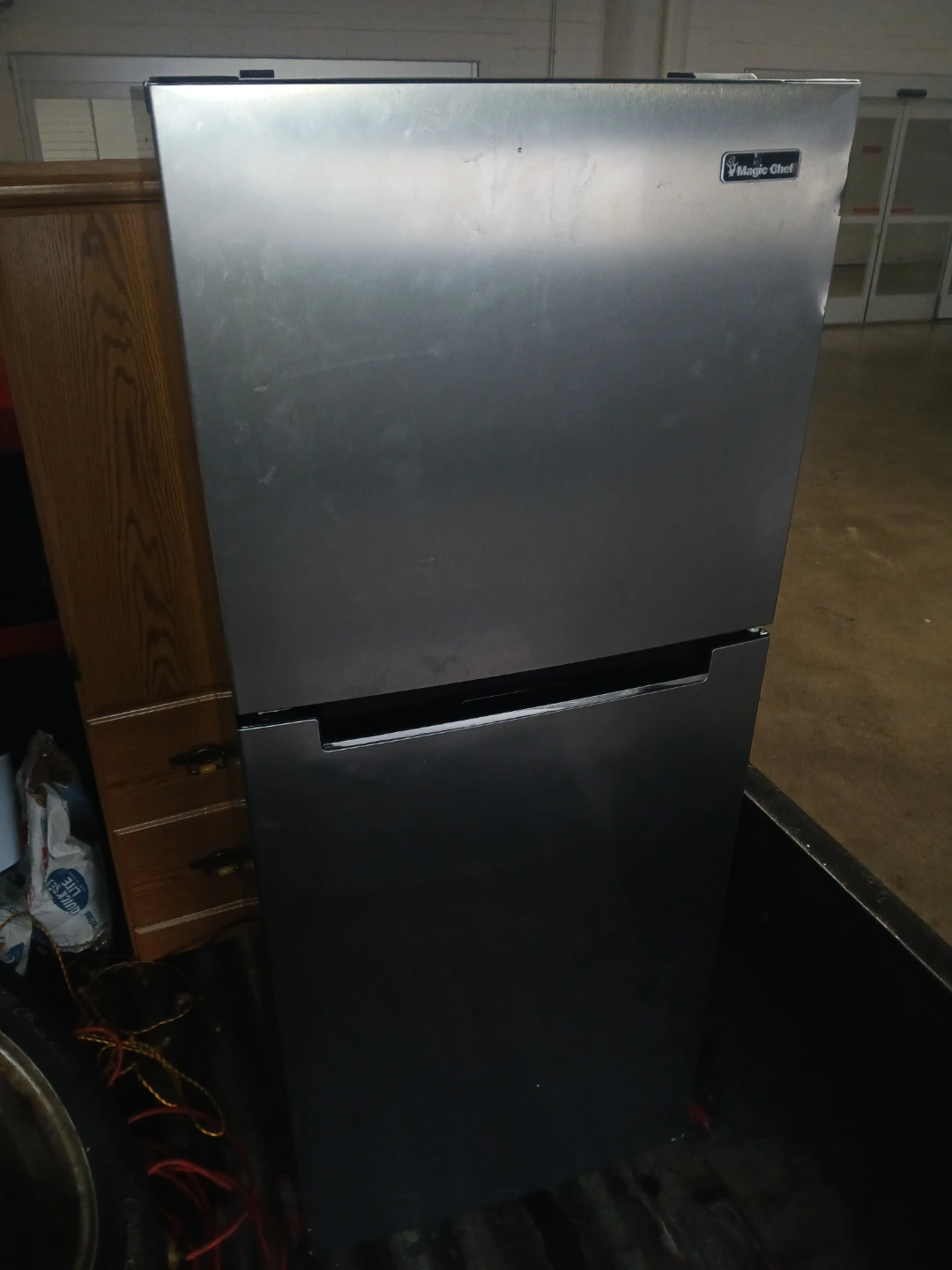 Refrigerator 60 inch tall working good
