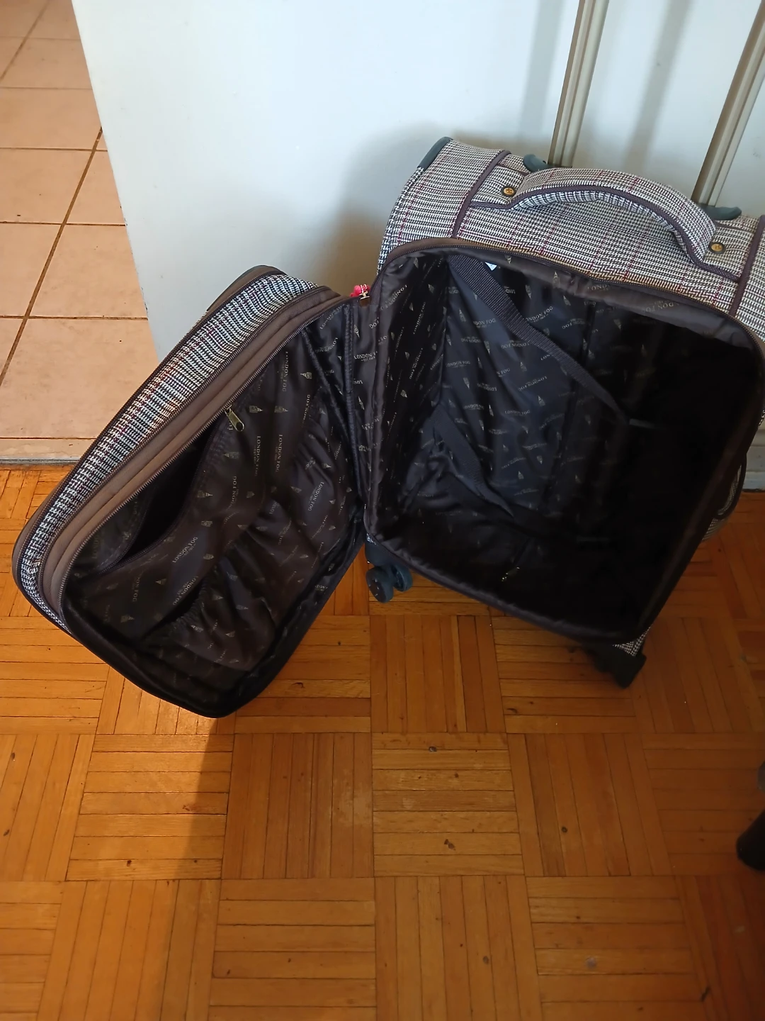 London Fog Carry-On Luggage - photo 2