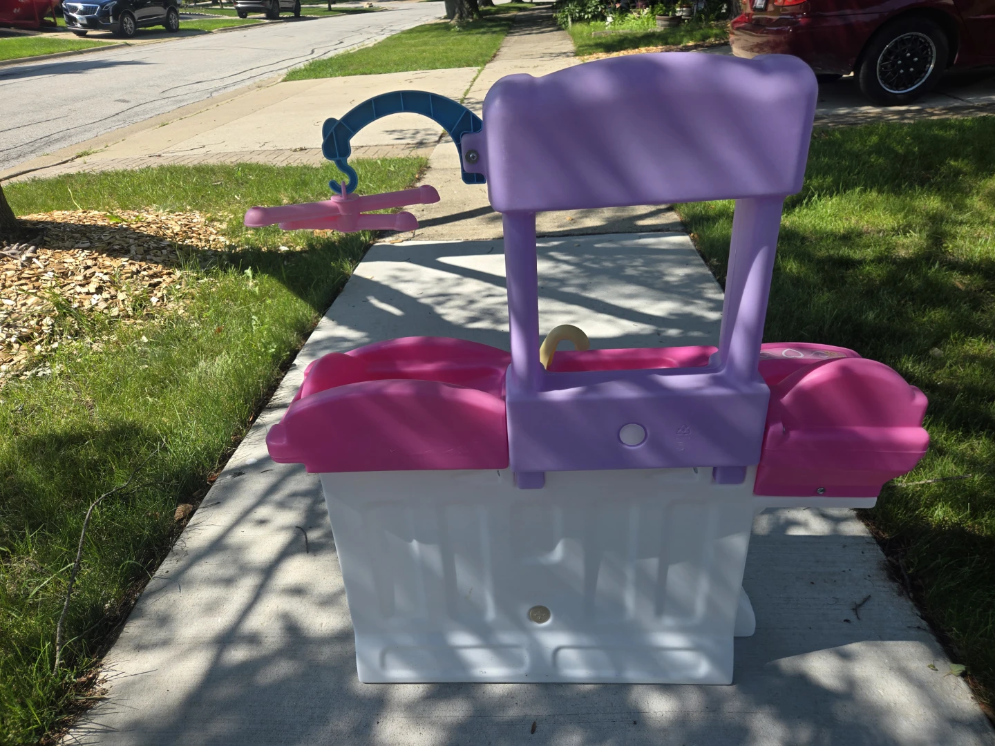Step2 Pink and White Play Kitchen Playset - photo 4