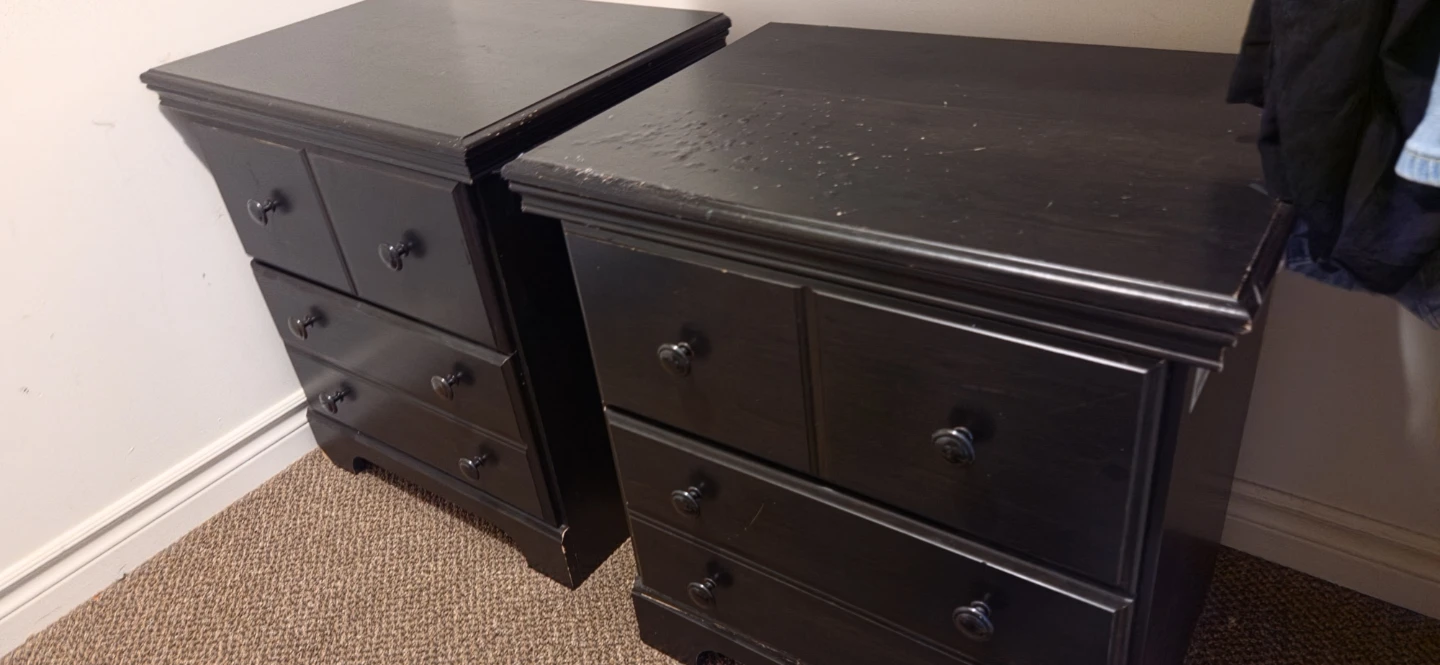 Free Queen Size Bedroom Set - photo 3