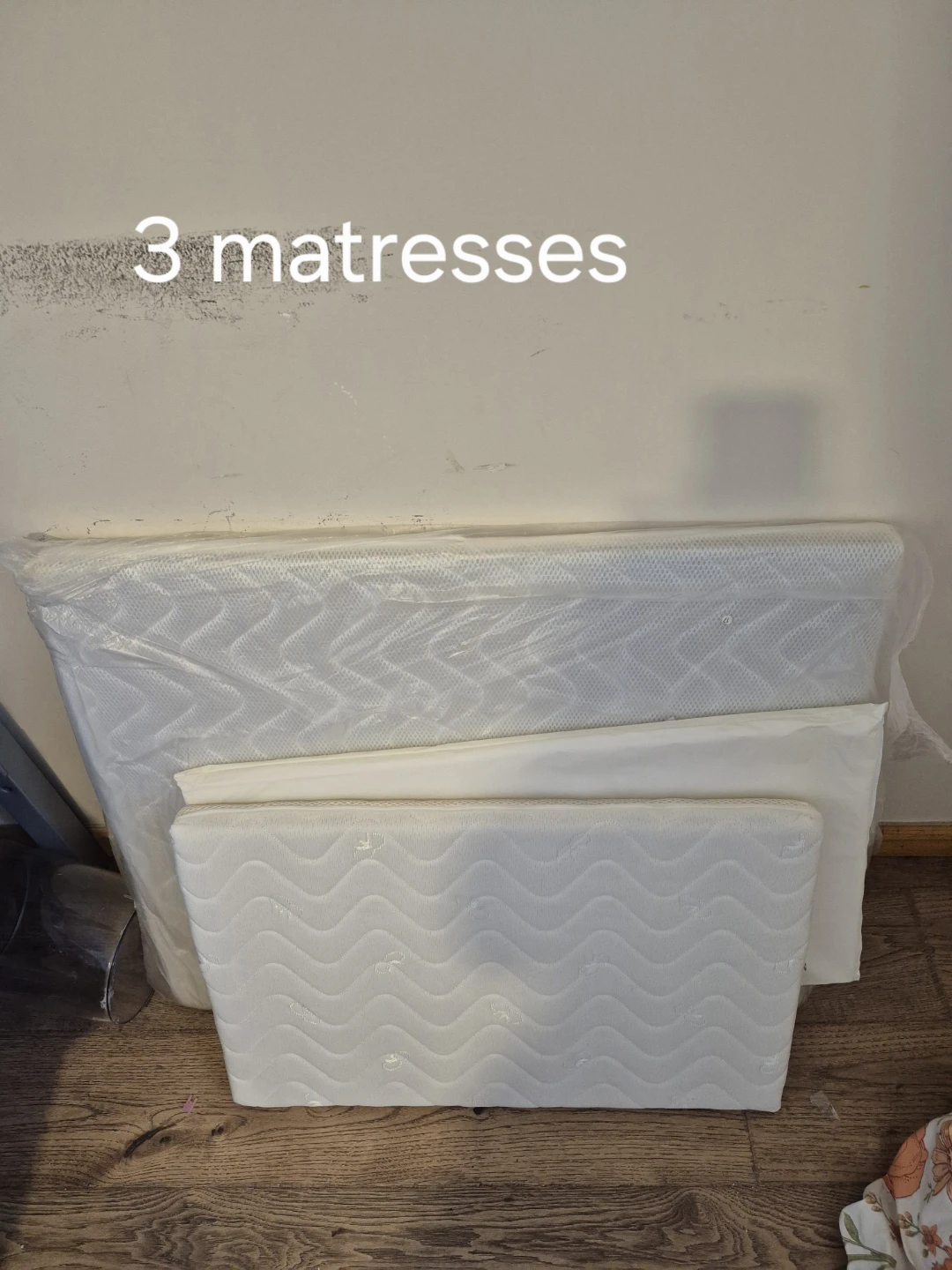 Baby  crib - photo 2