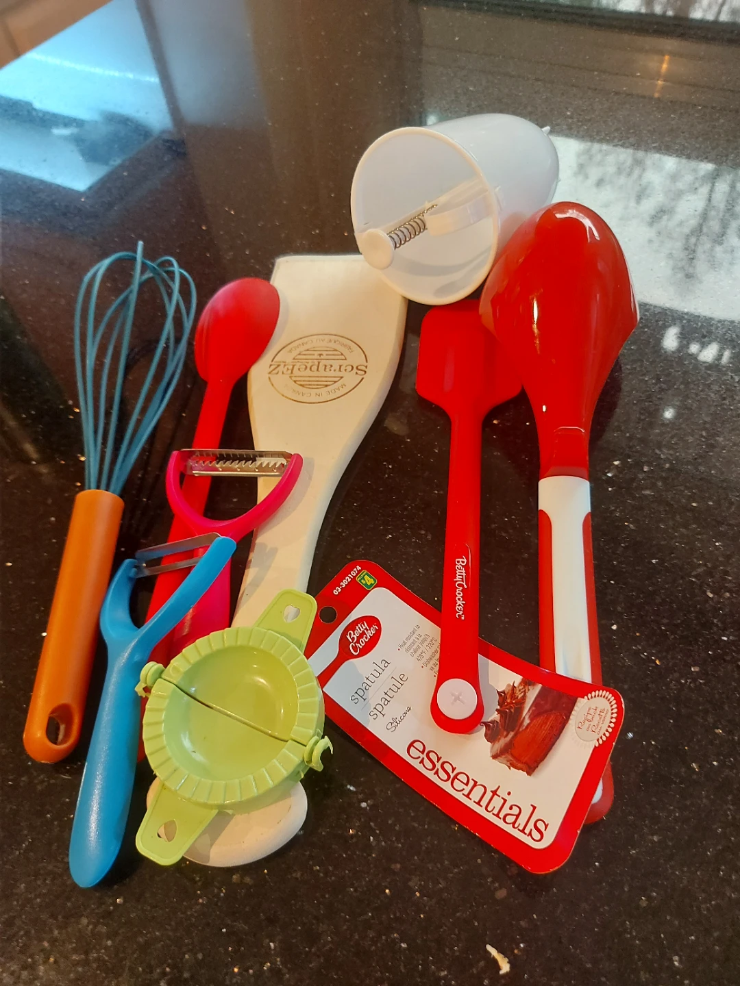 Kitchen tools bundle, brand new and in great condition