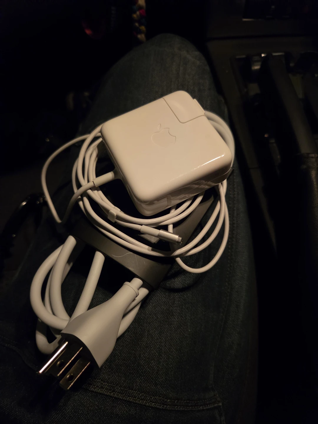 Apple MacBook MagSafe Power Adapter