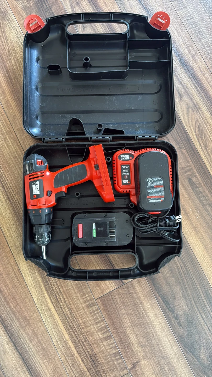 Black & Decker 18V Cordless Drill with Case and Charger