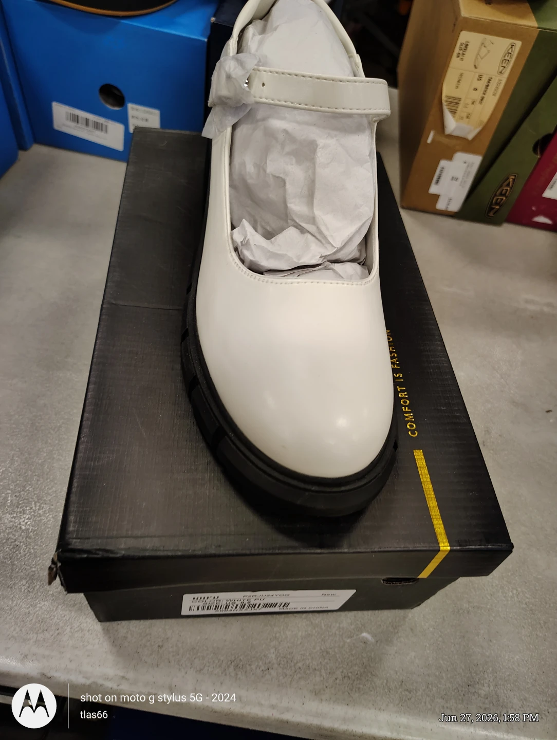 IDIFU White PU Mary Jane Shoes - US 9.5