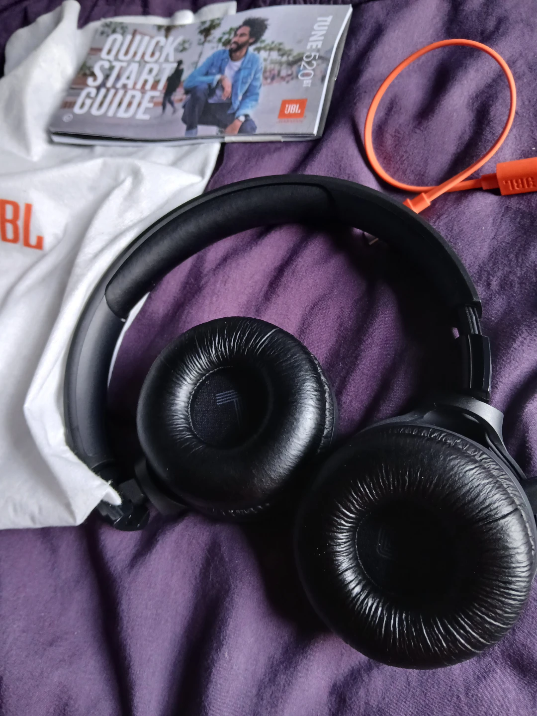JBL TUNE 520BT Wireless On-Ear Headphones - photo 3
