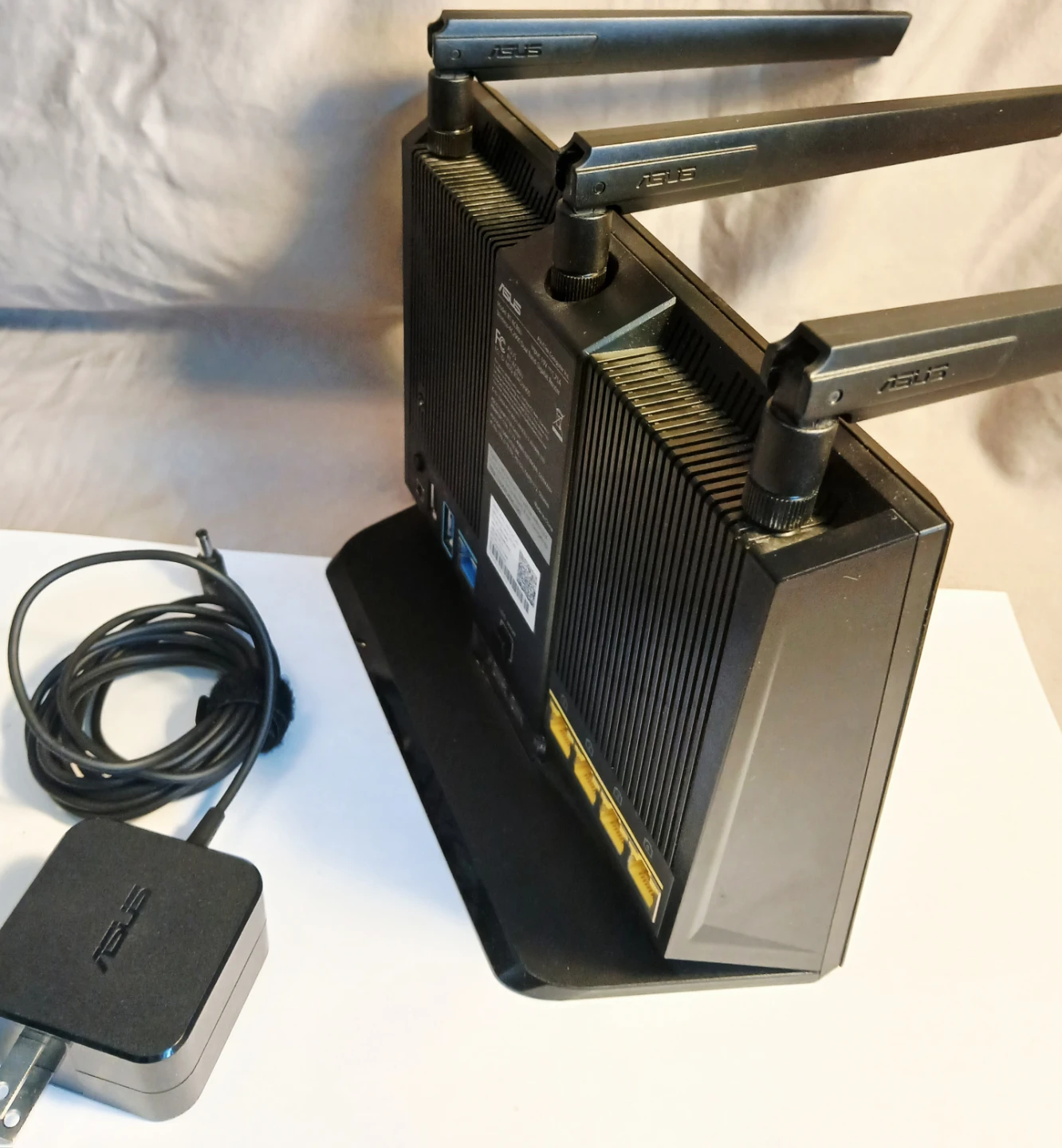 ASUS RT-AC86U Wireless-AC2900 Dual Band Gigabit Router - photo 2