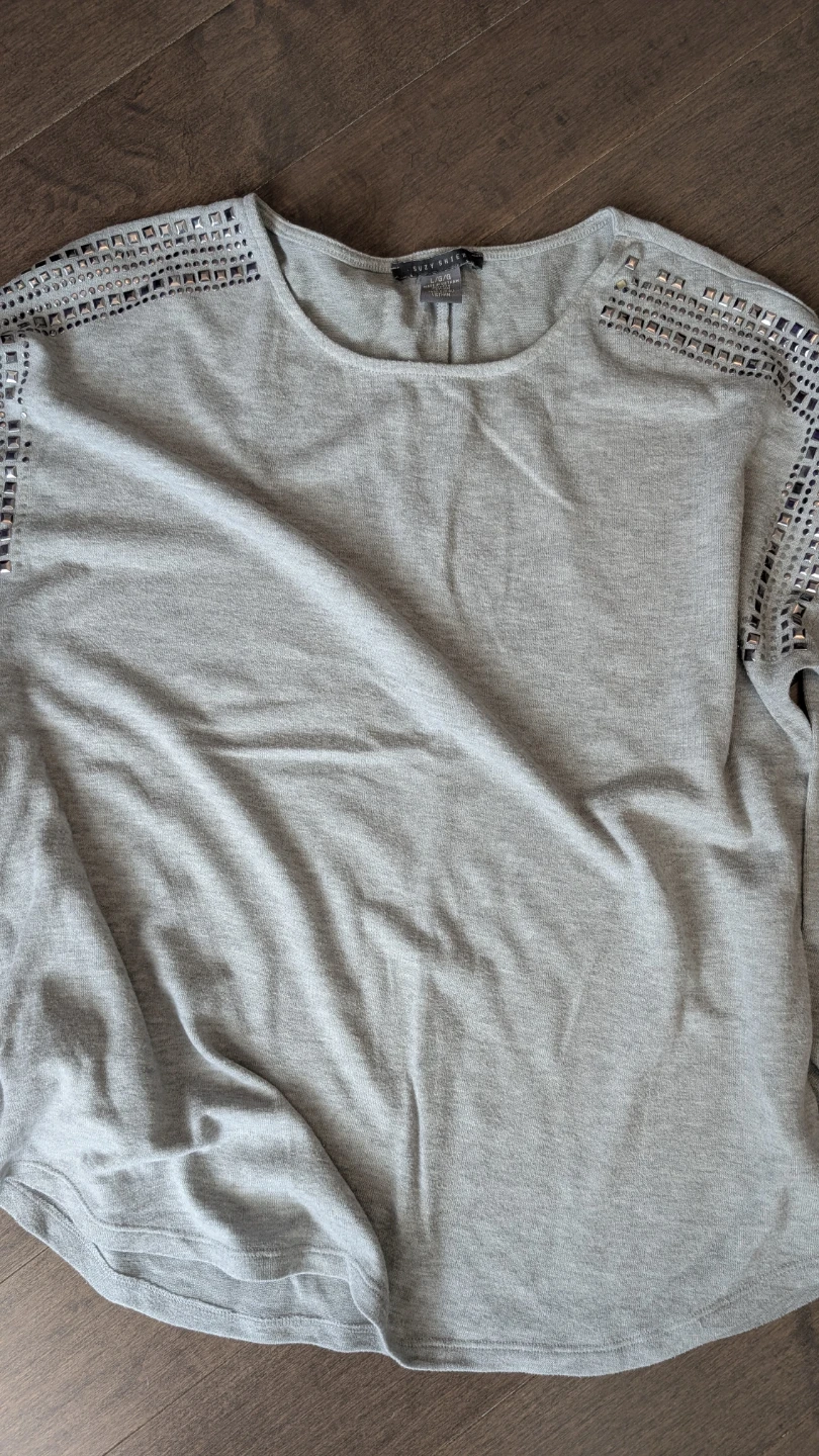 Grey Long-Sleeve Tops Bundle - photo 3