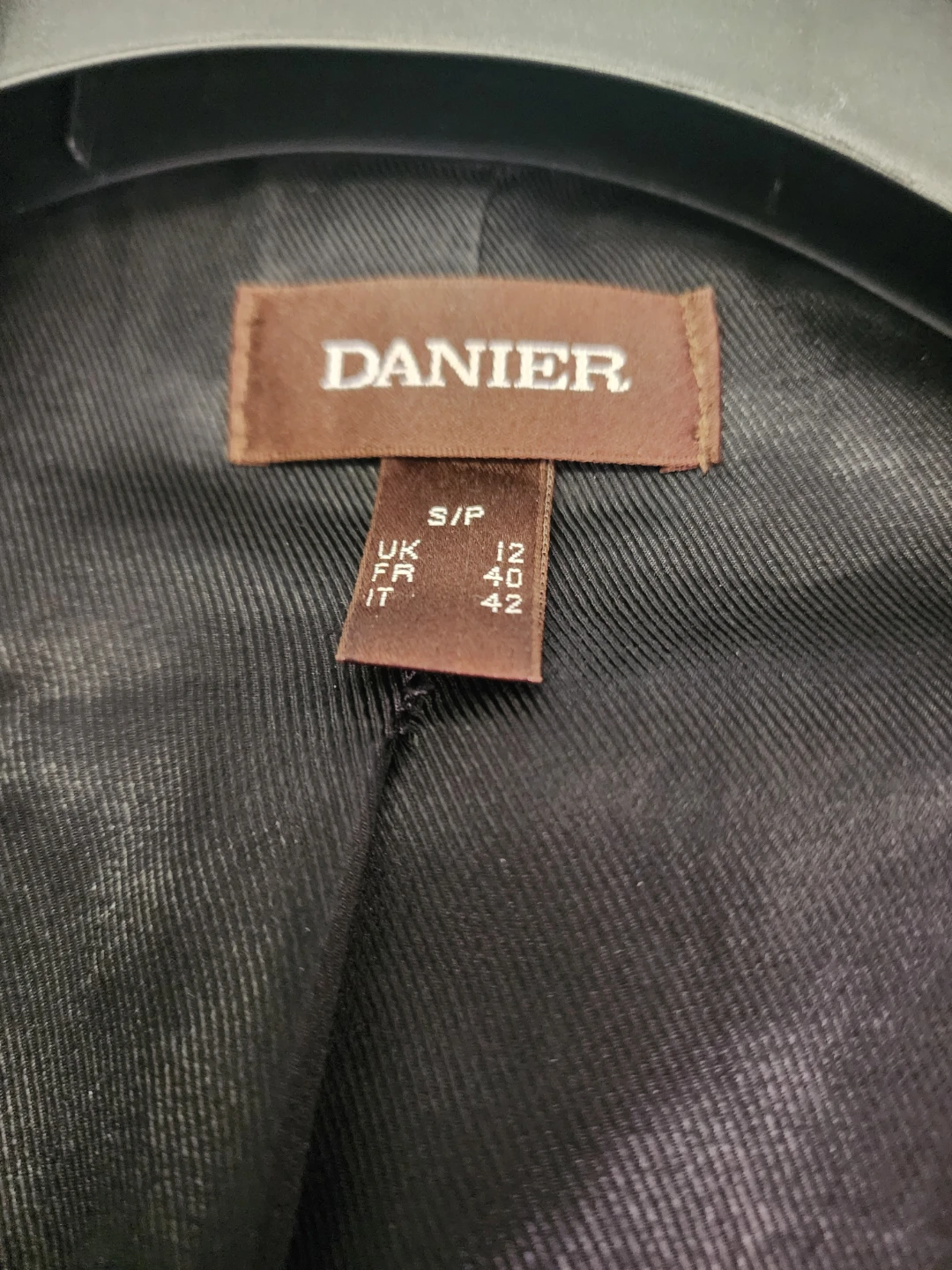 Danier Black Genuine Leather Jacket - photo 4