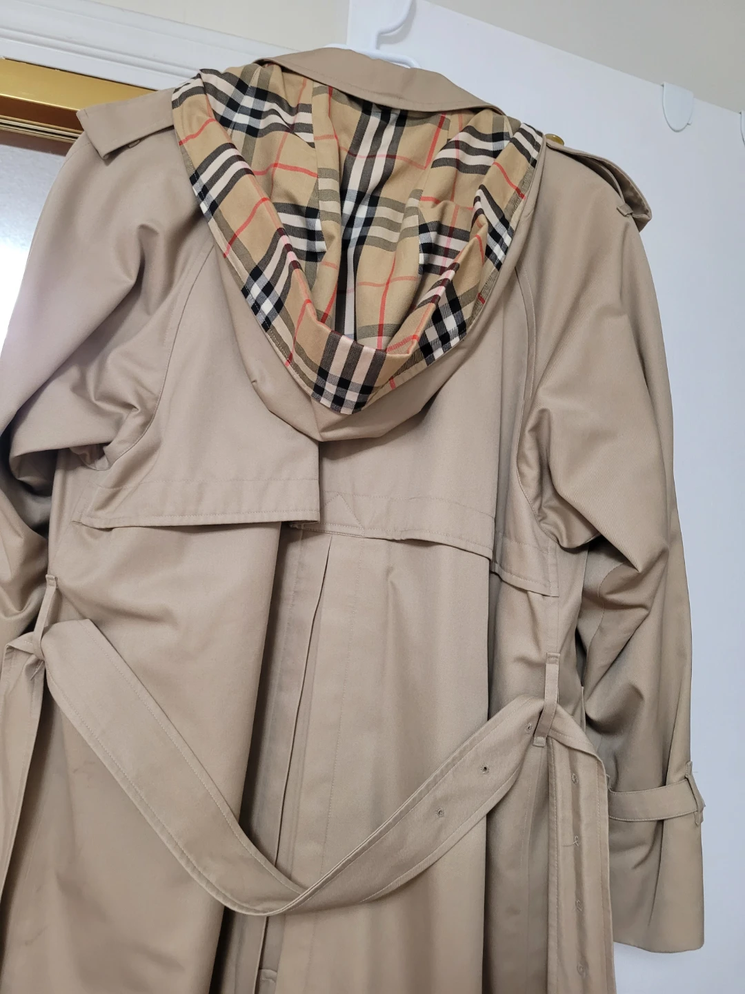Burberry's Trench Coat with Nova Check Lining - photo 2