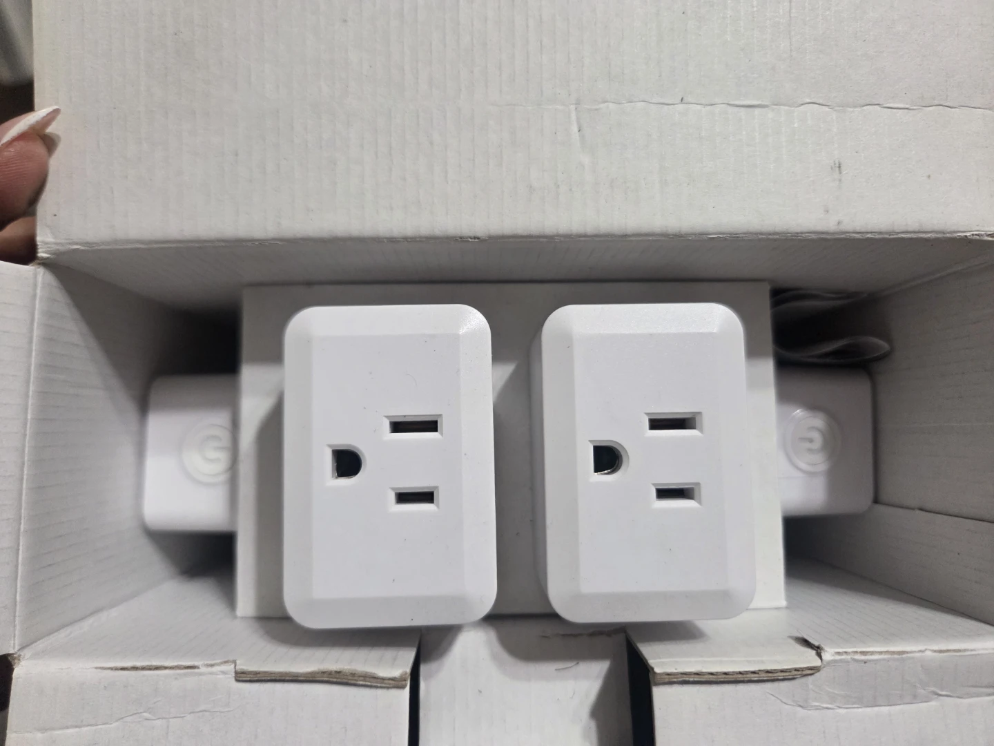 Globe Smart Plugs (4 Pack) - photo 2