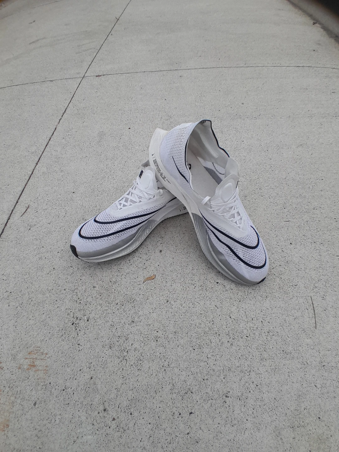 Nike ZoomX Running Shoes Men's Size 9.5 - photo 3