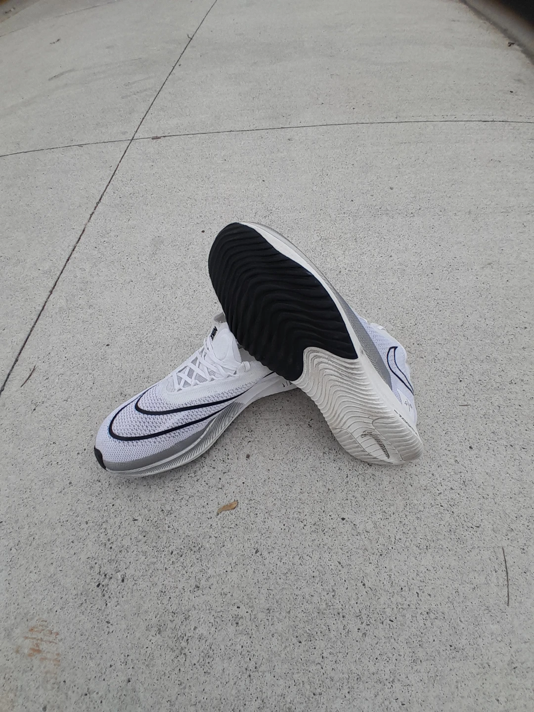 Nike ZoomX Running Shoes Men's Size 9.5 - photo 5