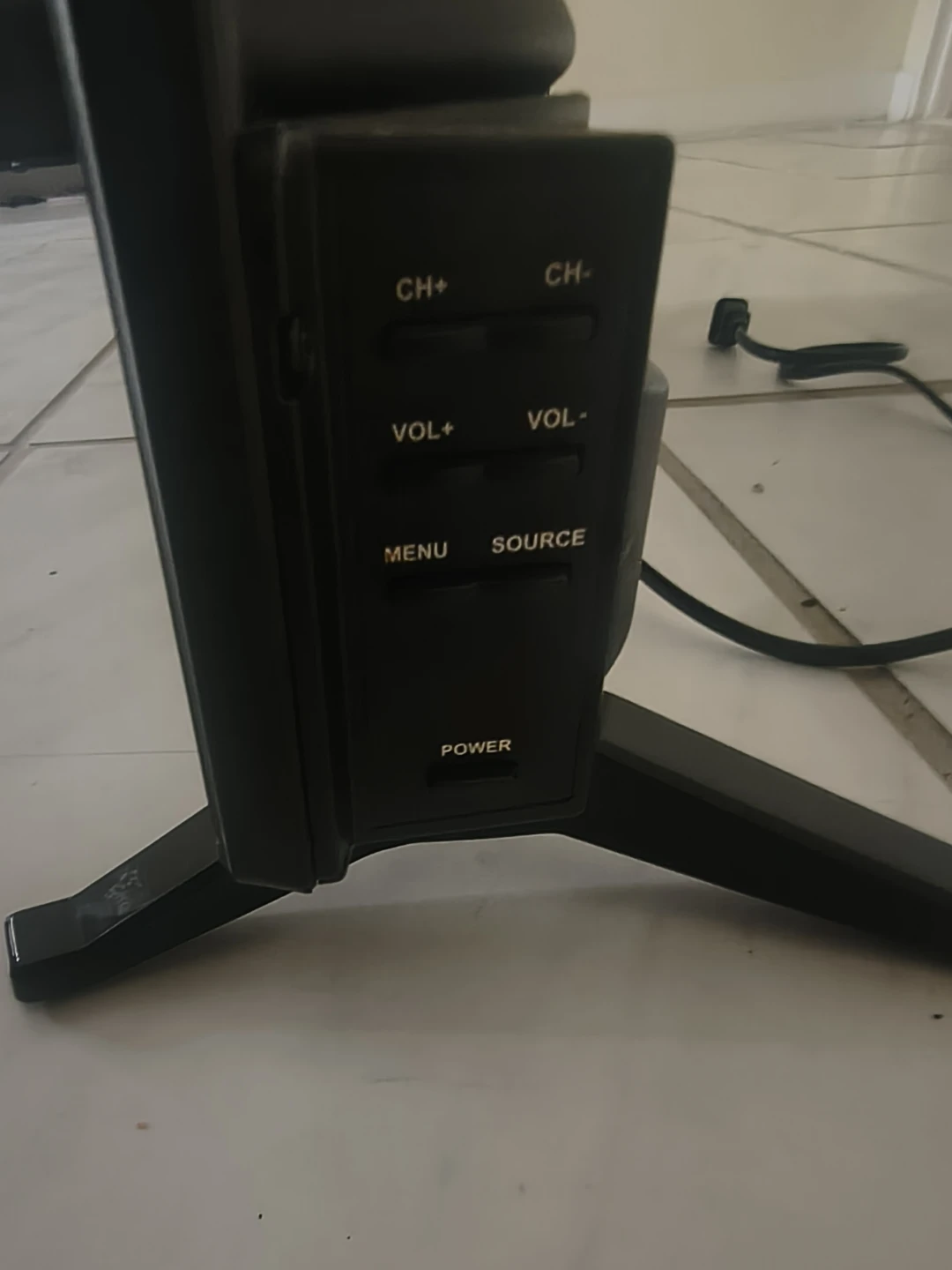 32in LED TV - photo 2
