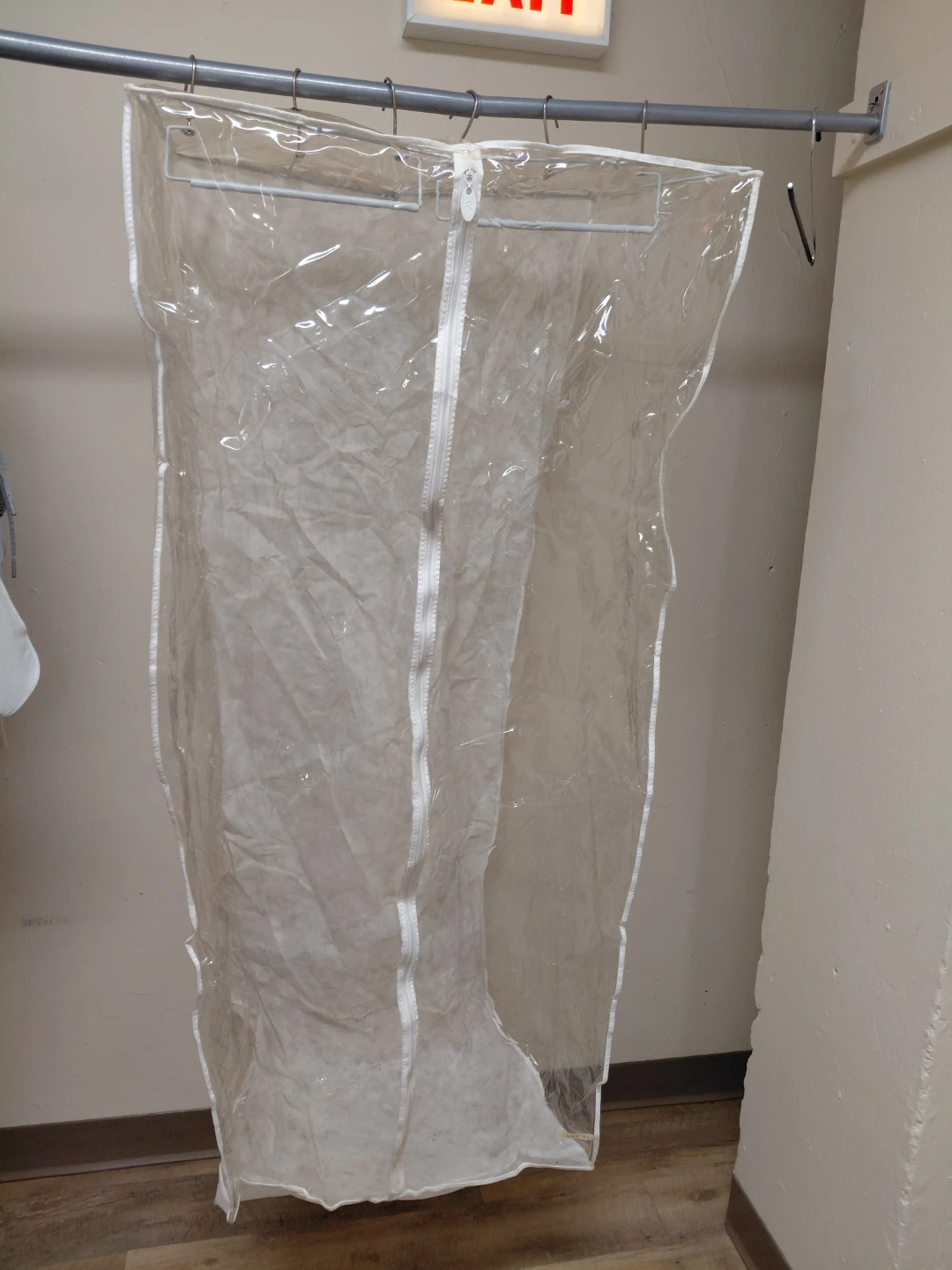 2 Jumbo Garment Closet and 5 garment bags - photo 4