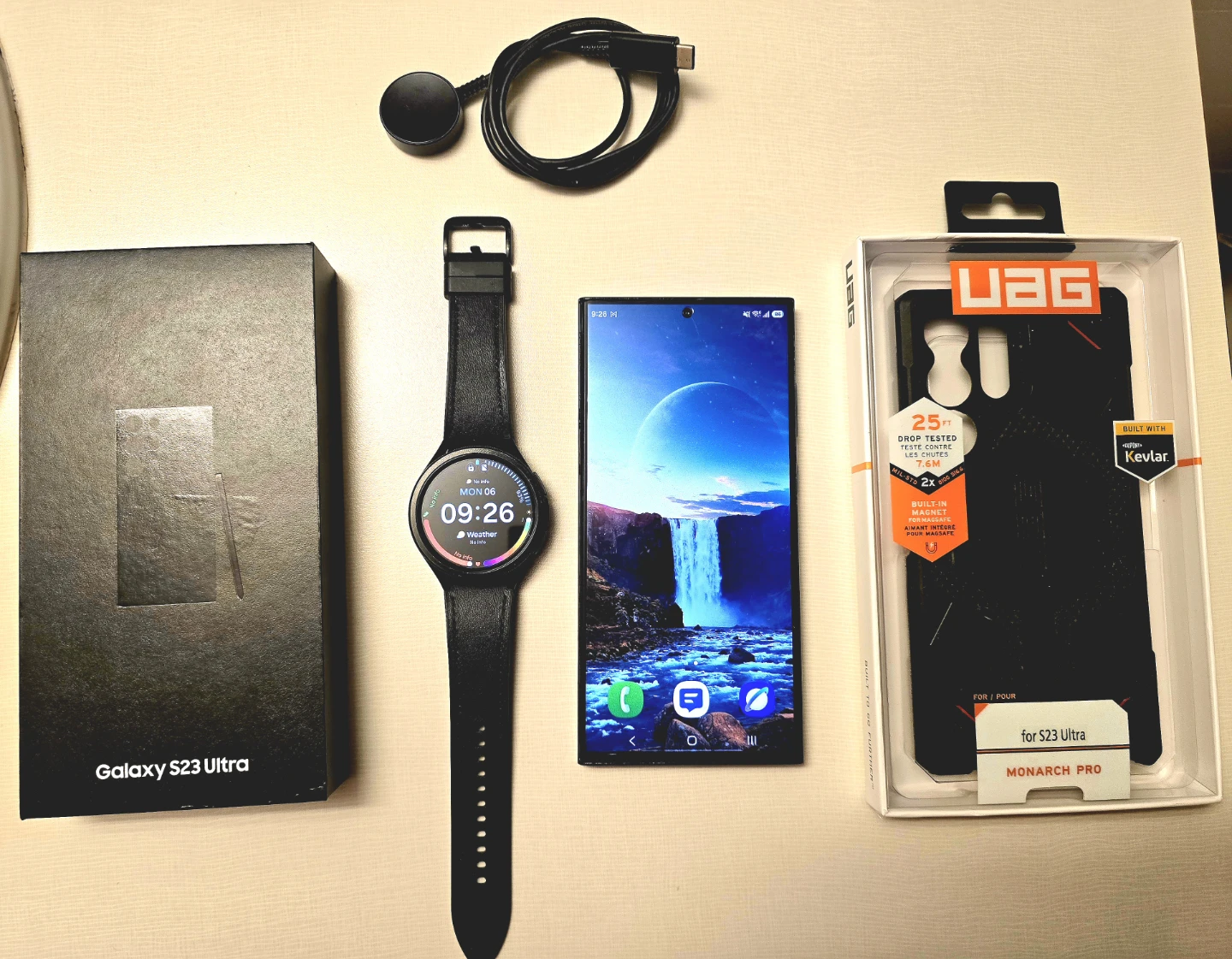 Samsung S23 Ultra 256GB, Galaxy Watch6, UAG