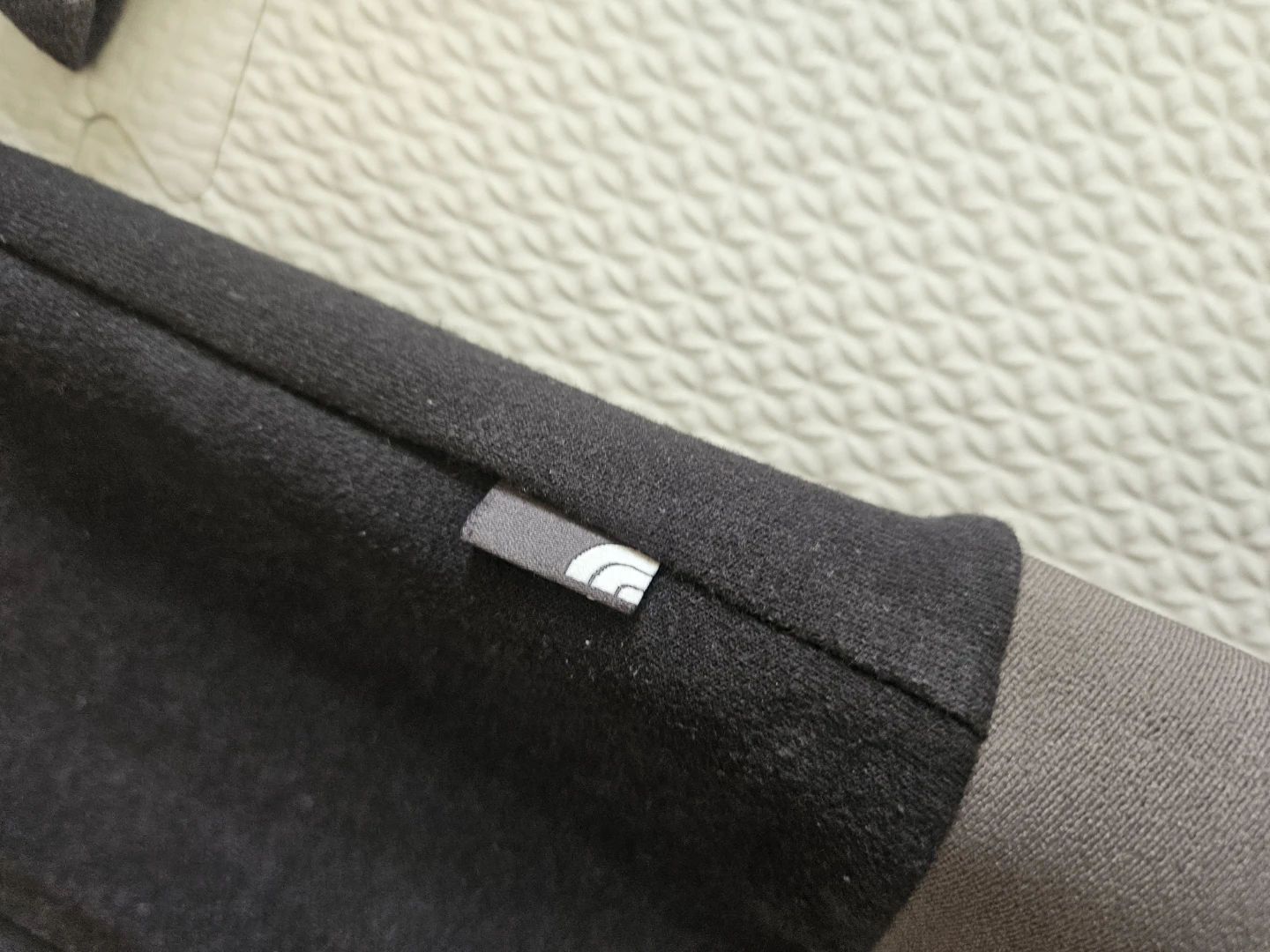 The North Face Black Crewneck Sweatshirt - photo 2
