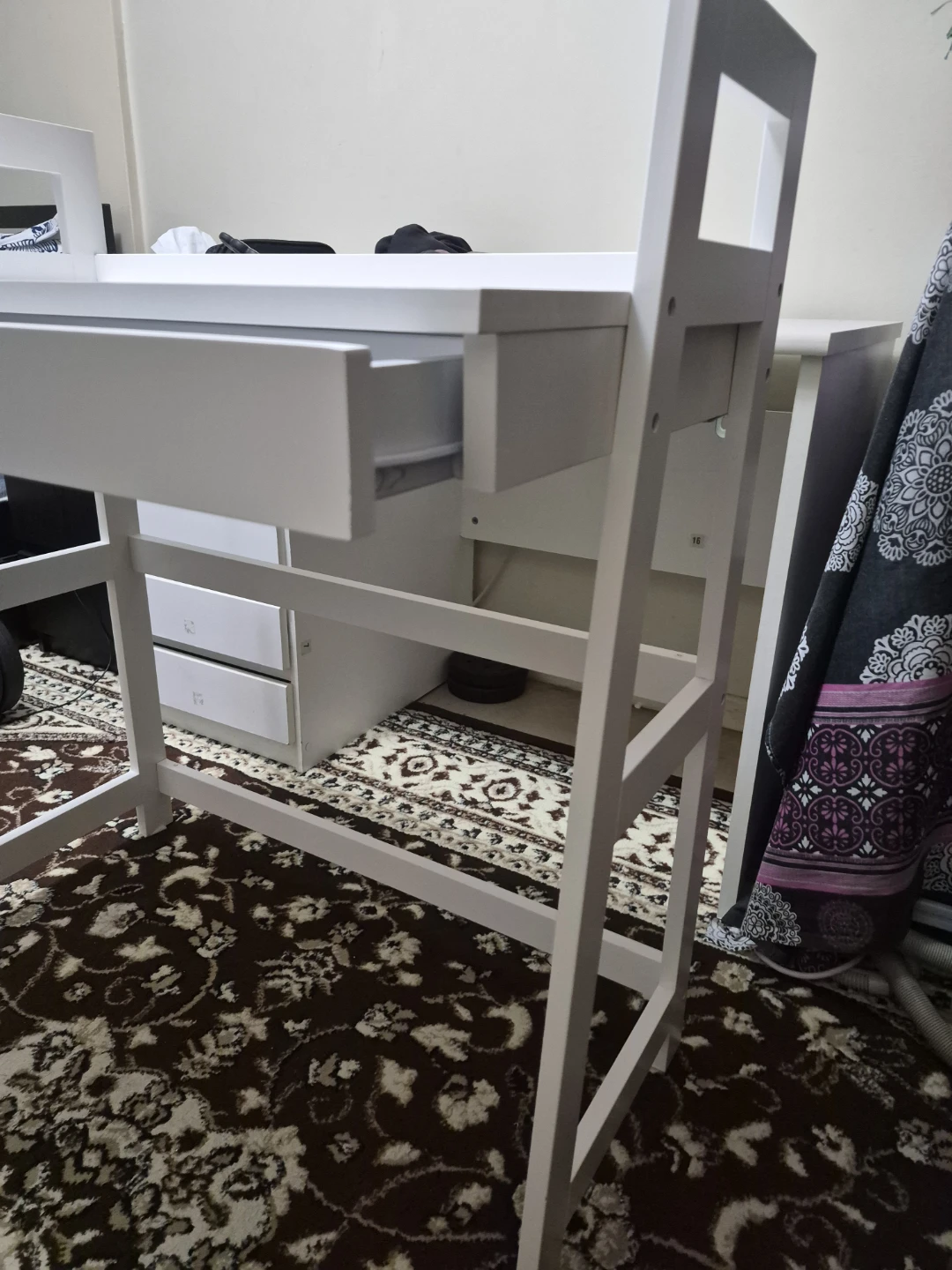 White Study Table - photo 2