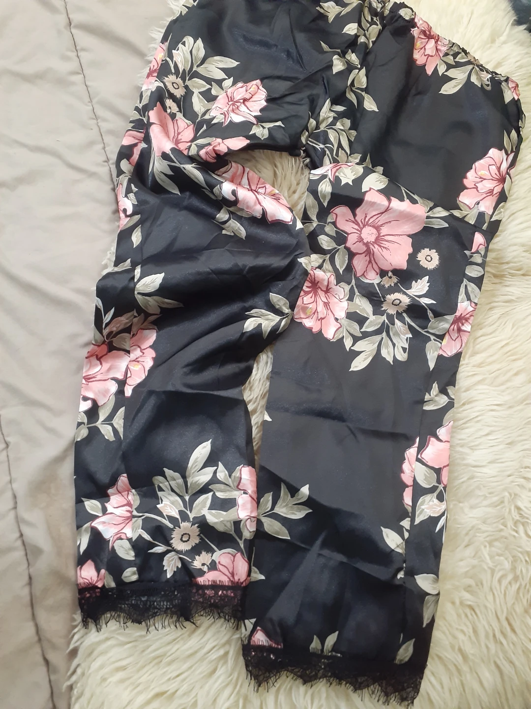 Floral satin cami and pyjama pants set - photo 2