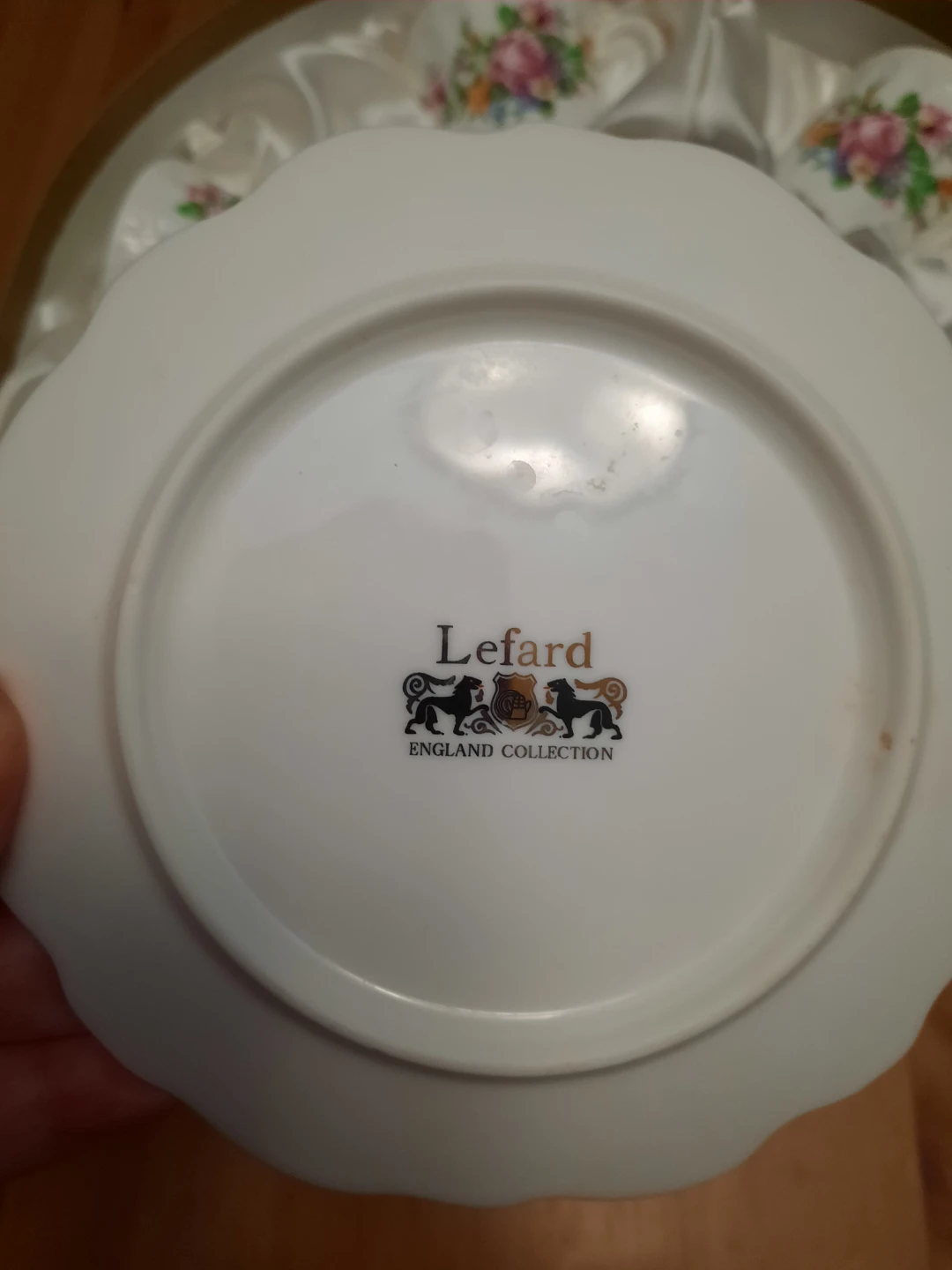 Lefard England Collection Tea Cup and Saucer Set - photo 3