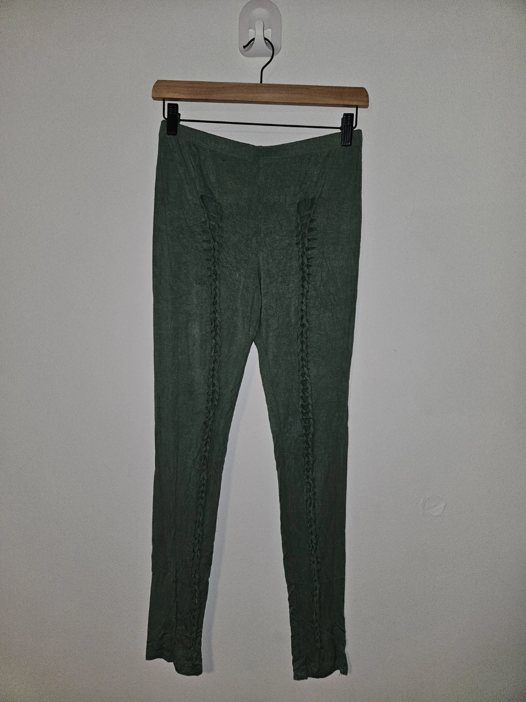 Fashion Nova Green Cut-Out Crop Top & pants - photo 3