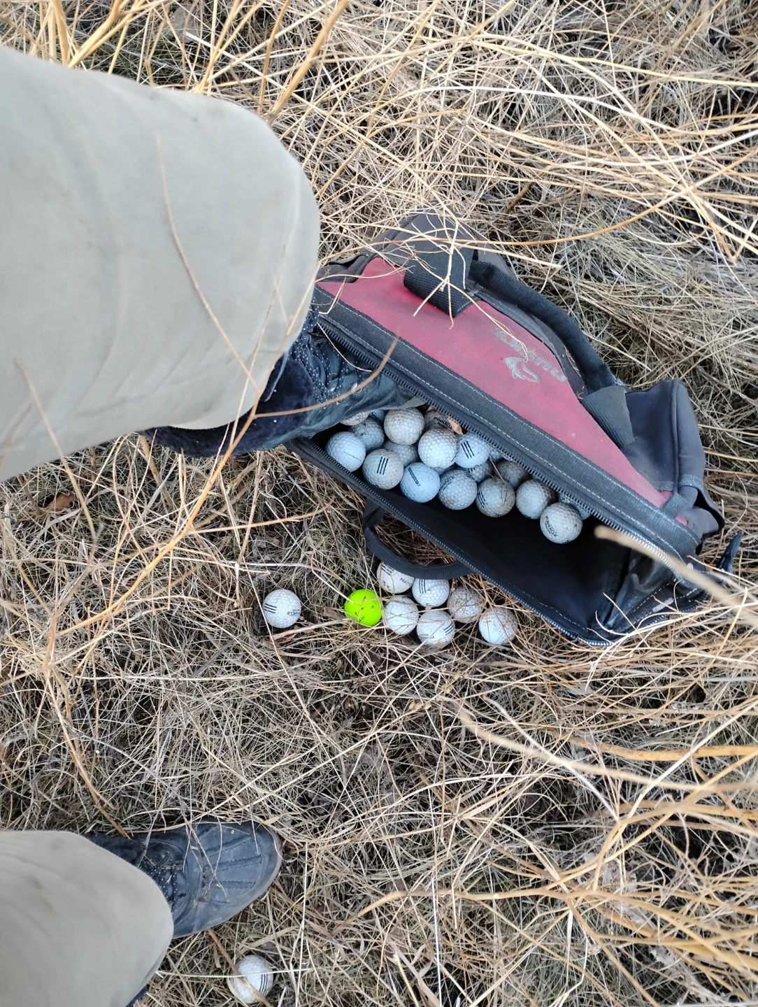 Golf Bag with Assorted Golf Balls