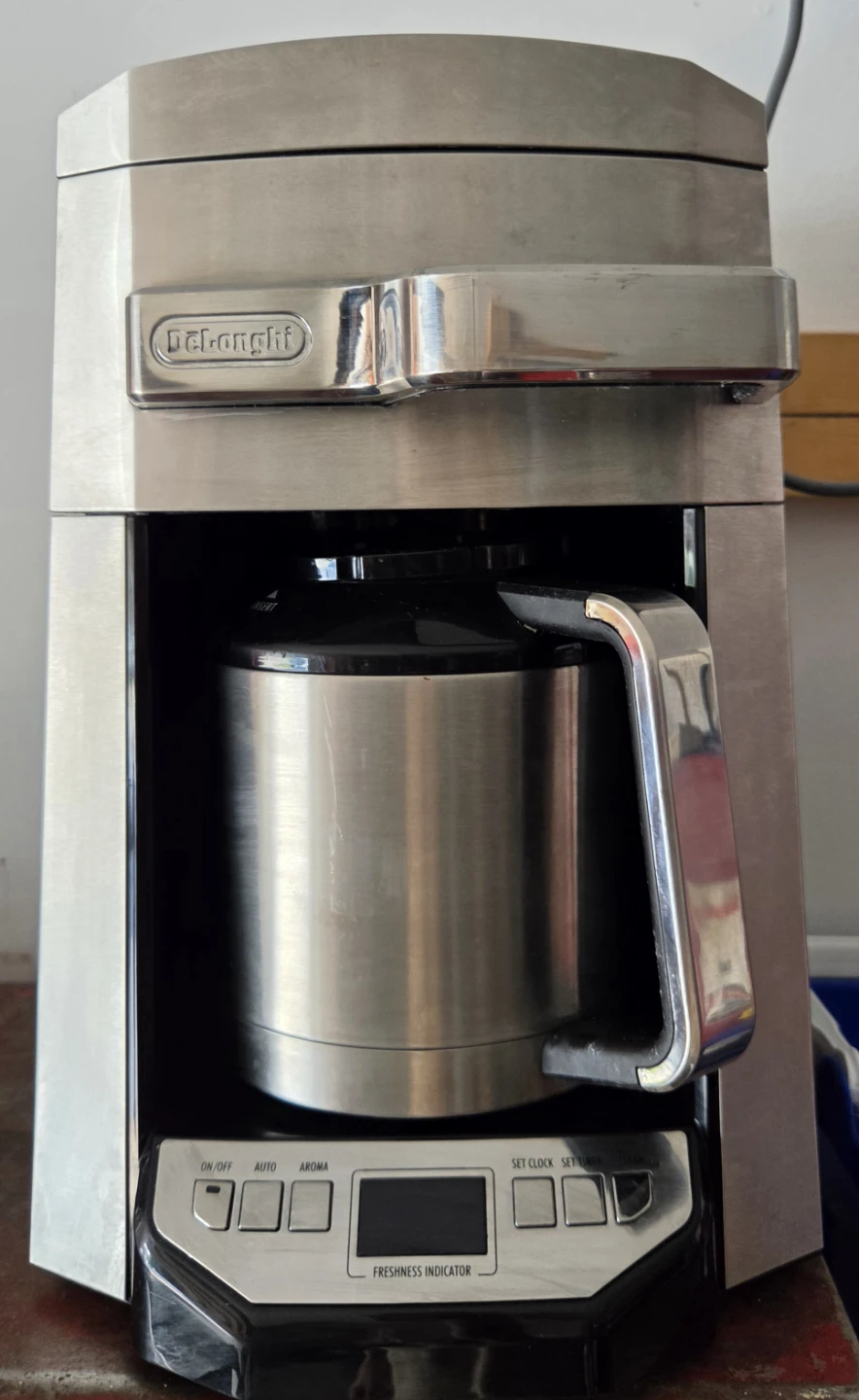De'Longhi Coffee Maker with Thermal Carafe