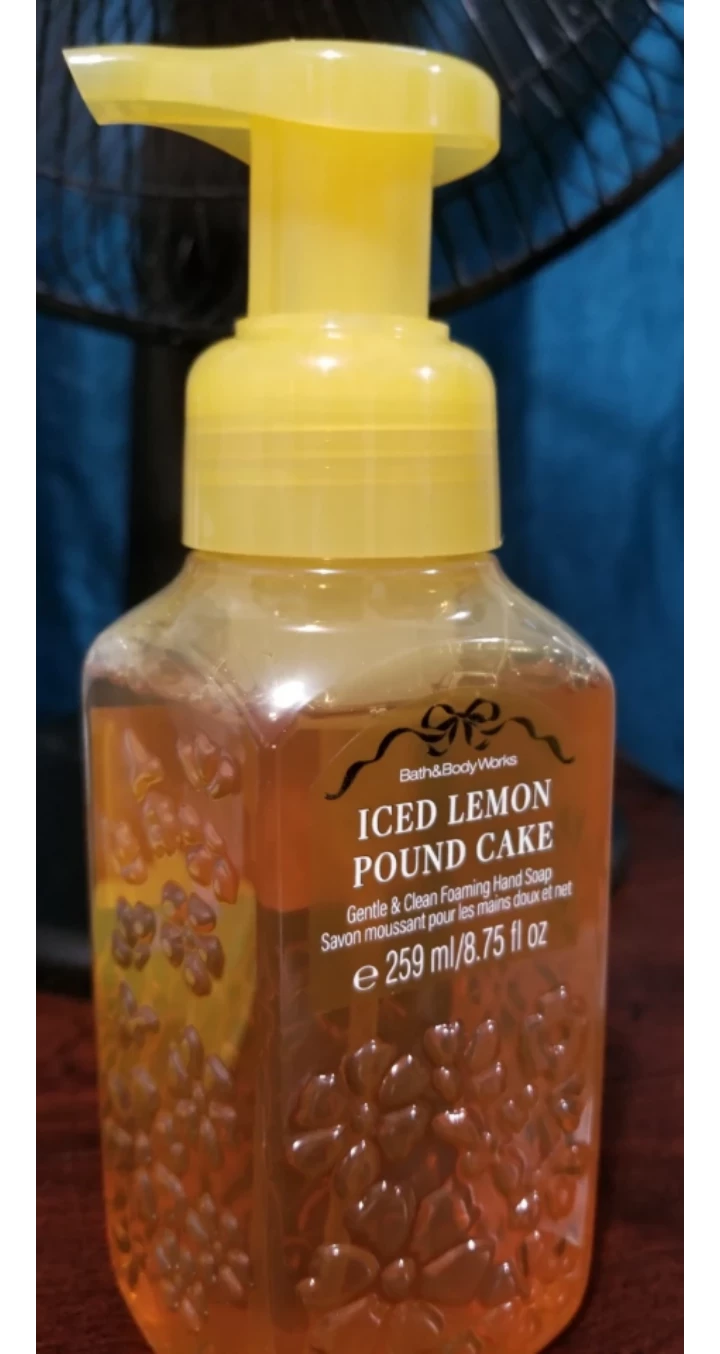 Iced Lemon Pound Cake Foaming Hand Soap - photo 4