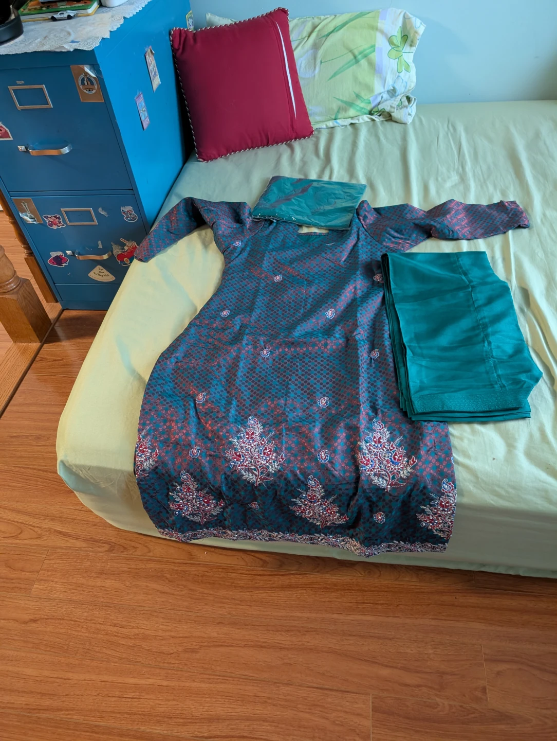 Pakistani Salwar Kameez Outfit Set $50 - photo 3