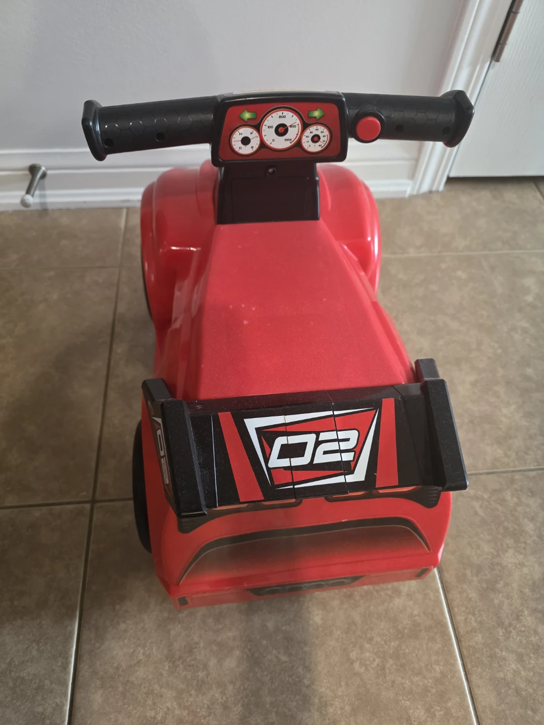 Ride-On Toy Car - photo 3