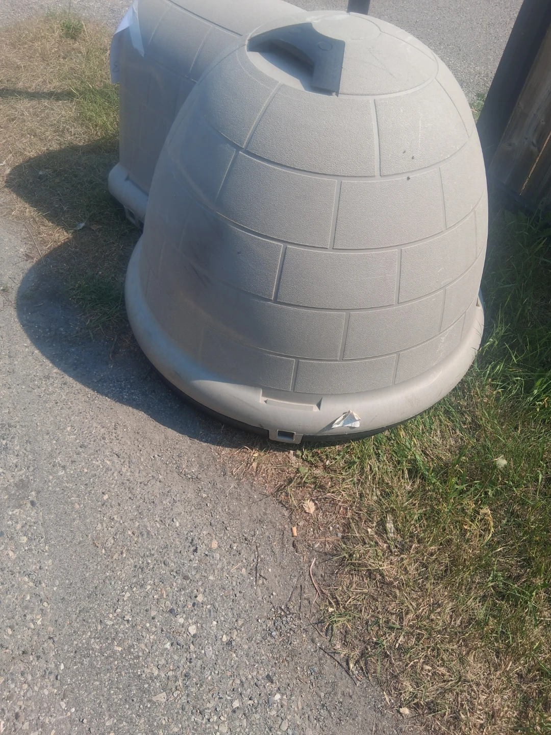 Petmate Dog House