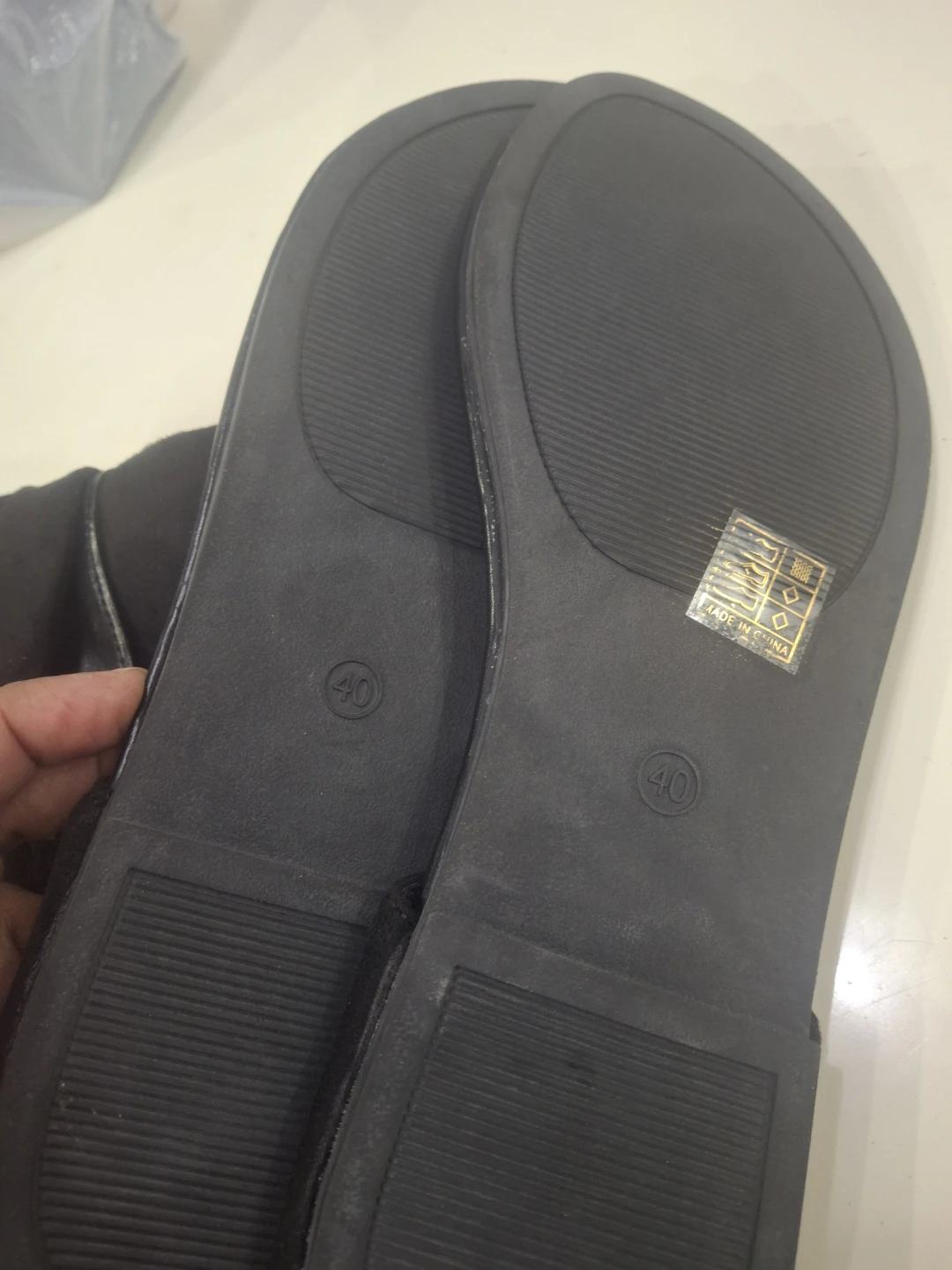 Black Gladiator Thong Sandals - photo 4