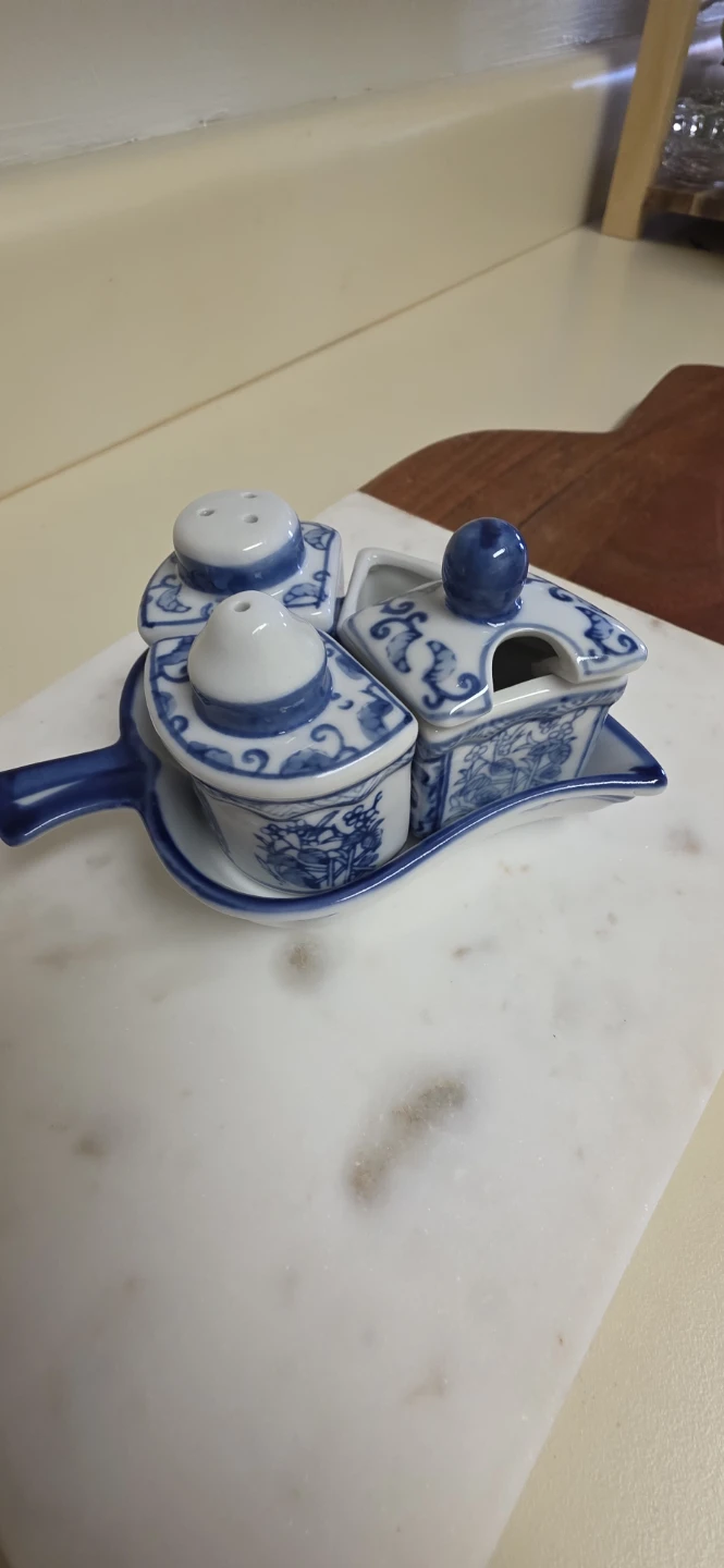 Blue and White Ceramic Leaf Shaped Condiment Set